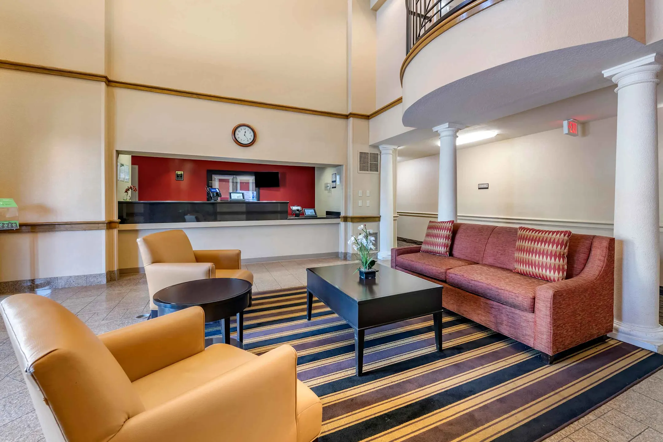 Living Room - Furnished Studio - Orlando - Maitland - Summit Tower Blvd - Orlando, FL