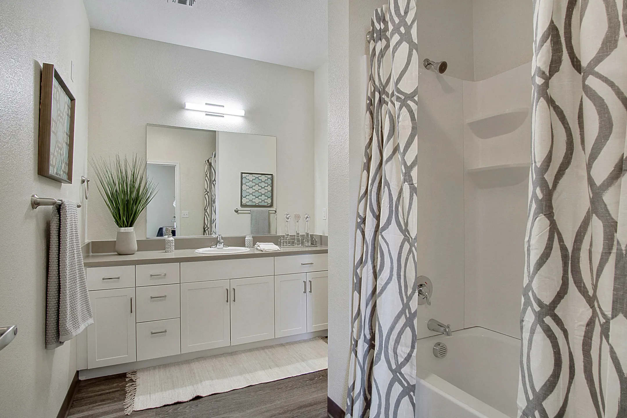 Bathroom - Vida Luxury Living - Reno, NV