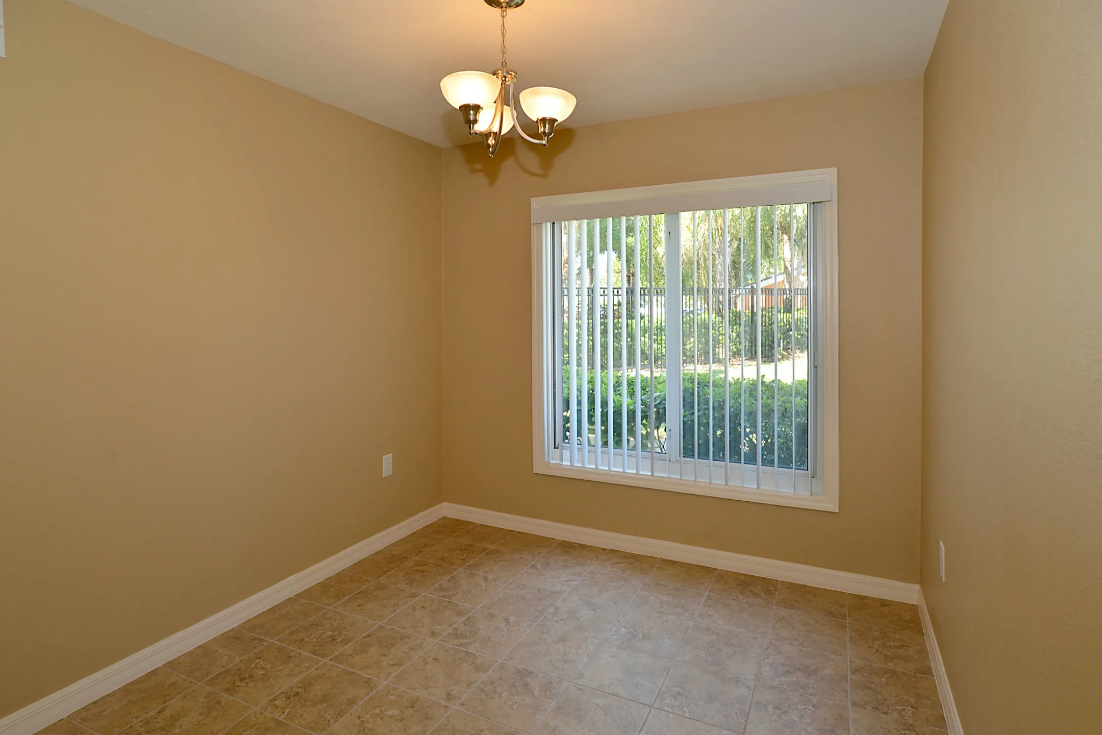 Alta Mar at Broadwater Apartments Saint Petersburg, FL 33711