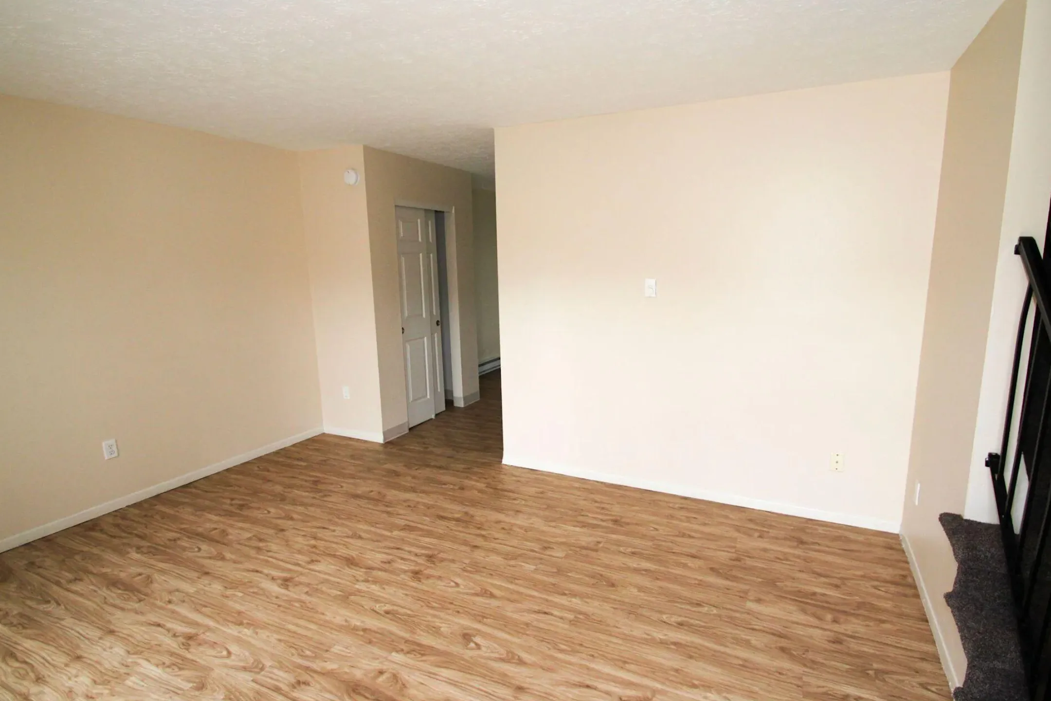 Pleasant Valley Apartments Townhomes Point Pleasant, WV 25550