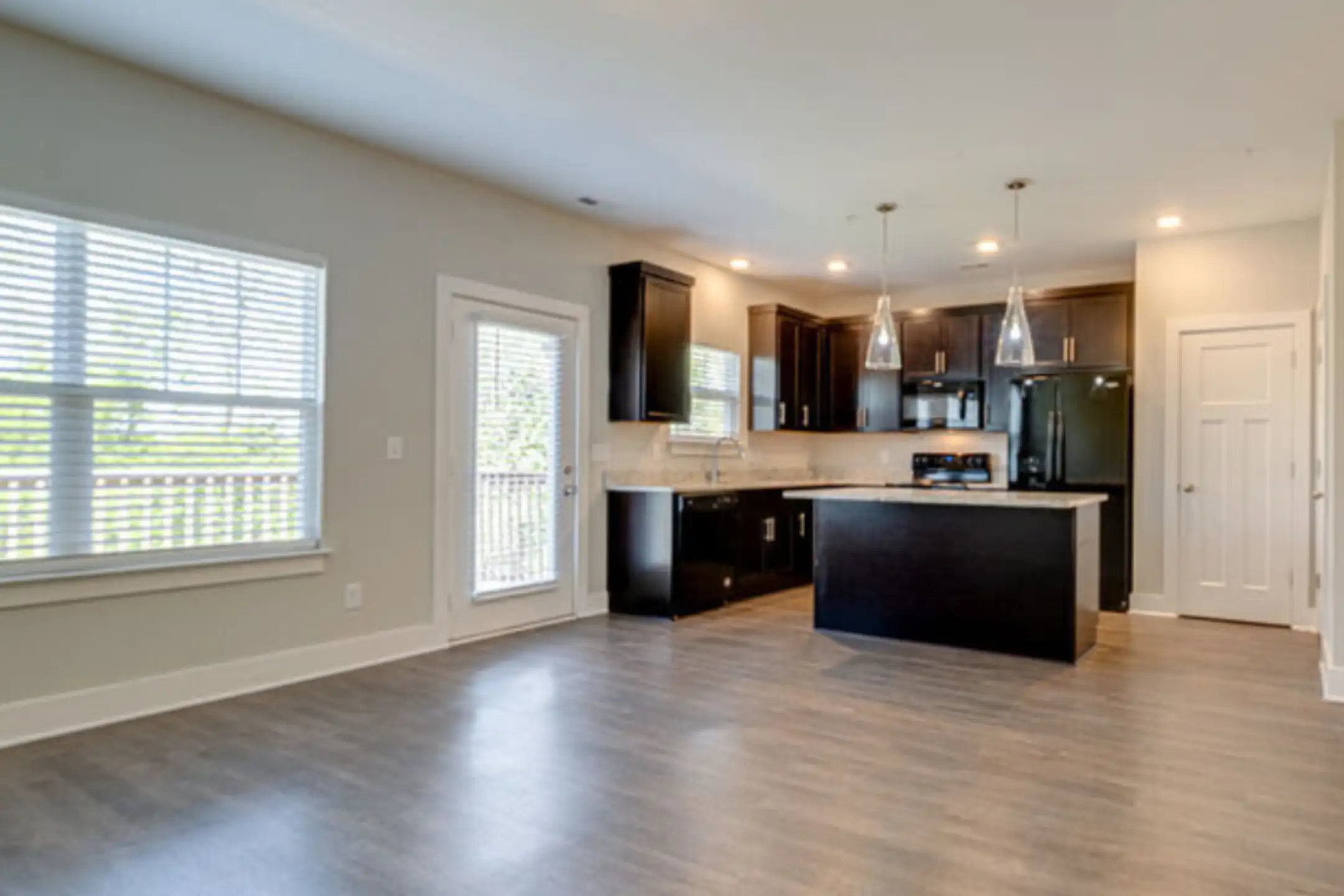 Highlands at Hickory Hills 1000 Devonshire Drive Old Hickory, TN