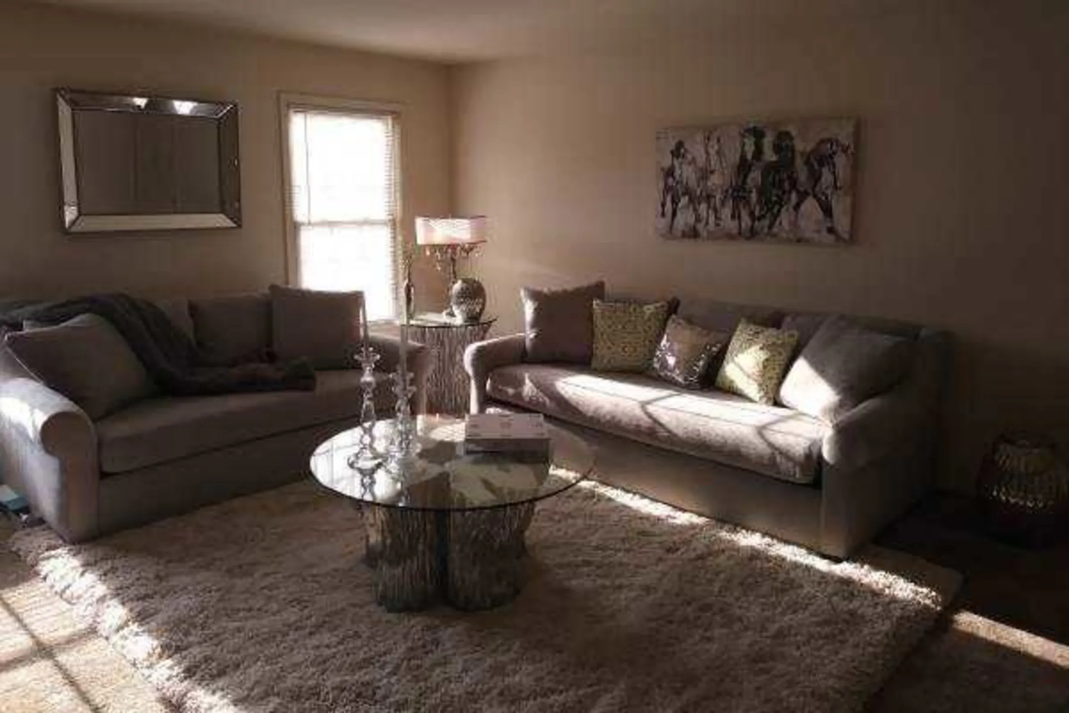 Living Room - Westbury Harbour - Louisville, KY