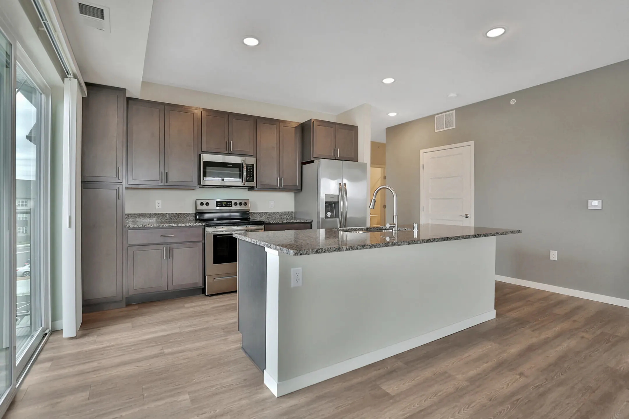 Rush Creek Apartments Apartments Maple Grove, MN 55311