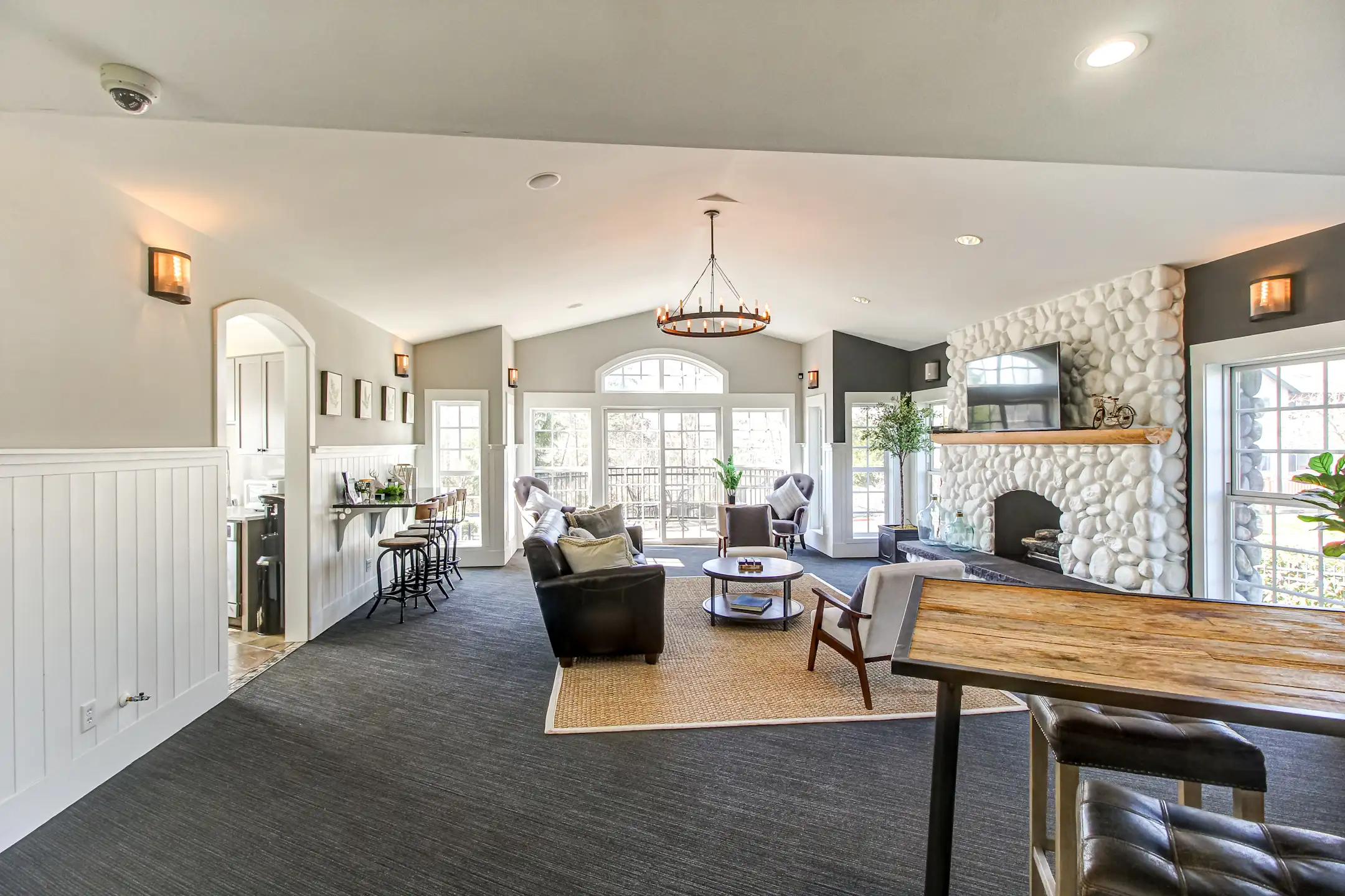 Living Room - Deer Creek - Puyallup, WA