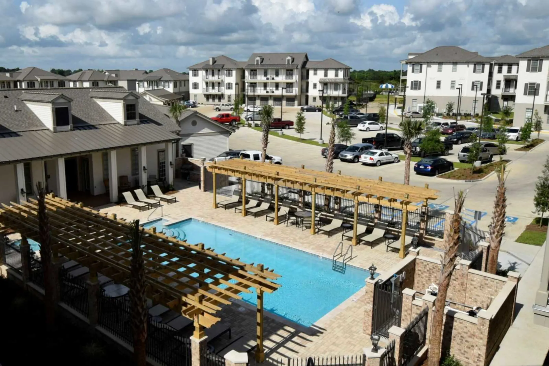 Pool - Waterview Luxury Apartments - Youngsville, LA