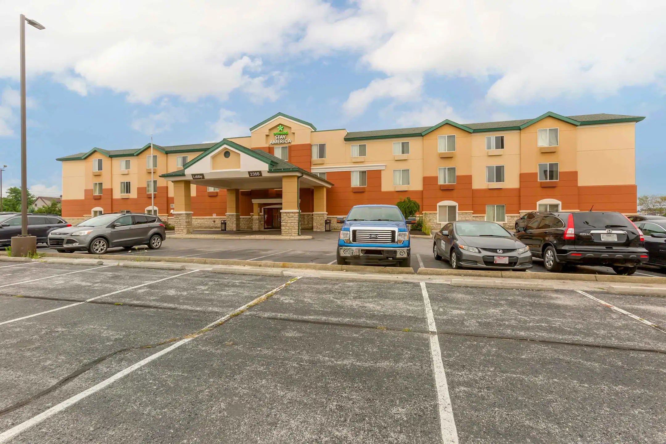 Furnished Studio Findlay Tiffin Avenue Apartments Findlay, OH 45840