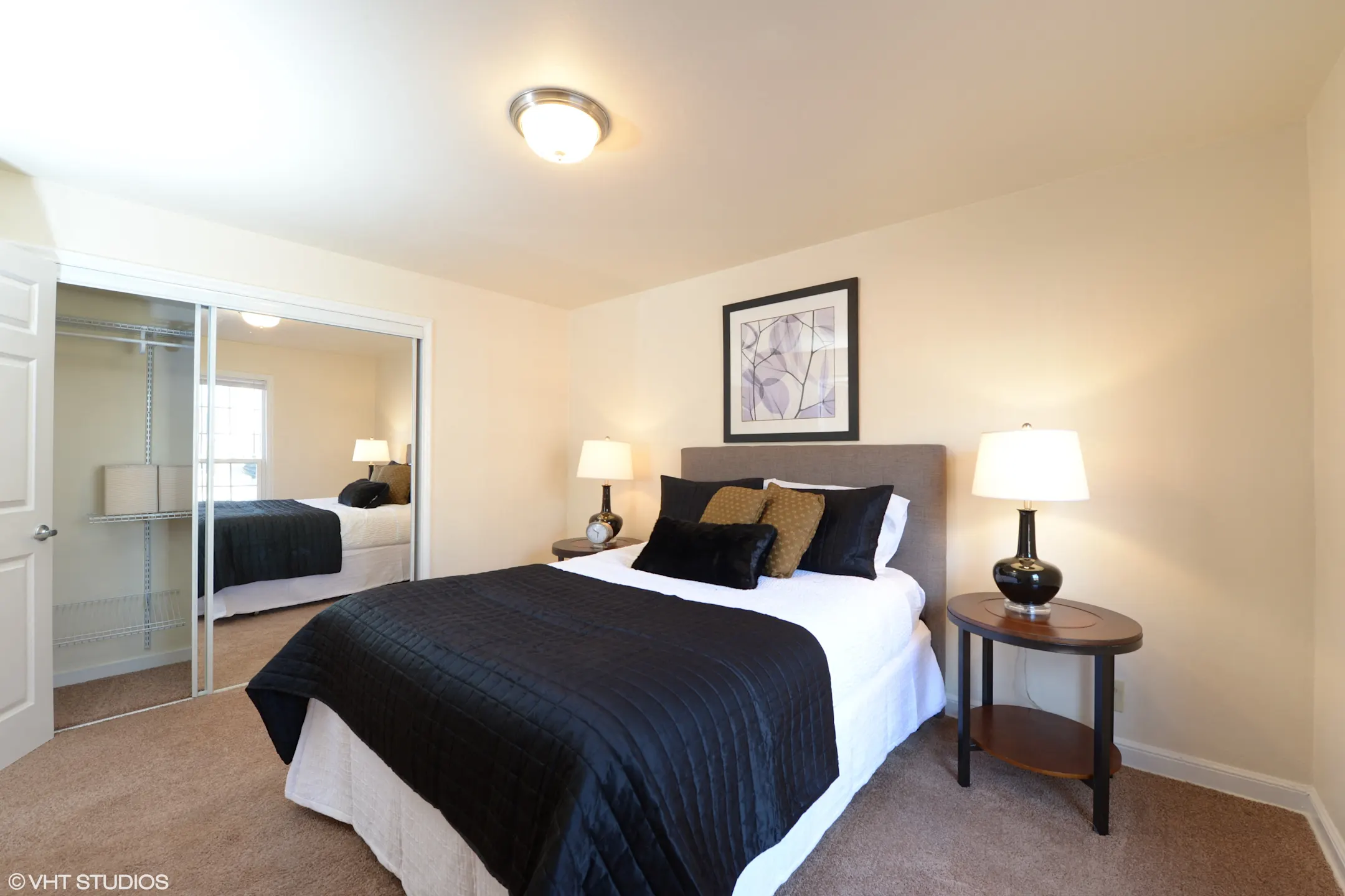 Colonial Court Apartments 4532 North Wilson Drive Shorewood, WI