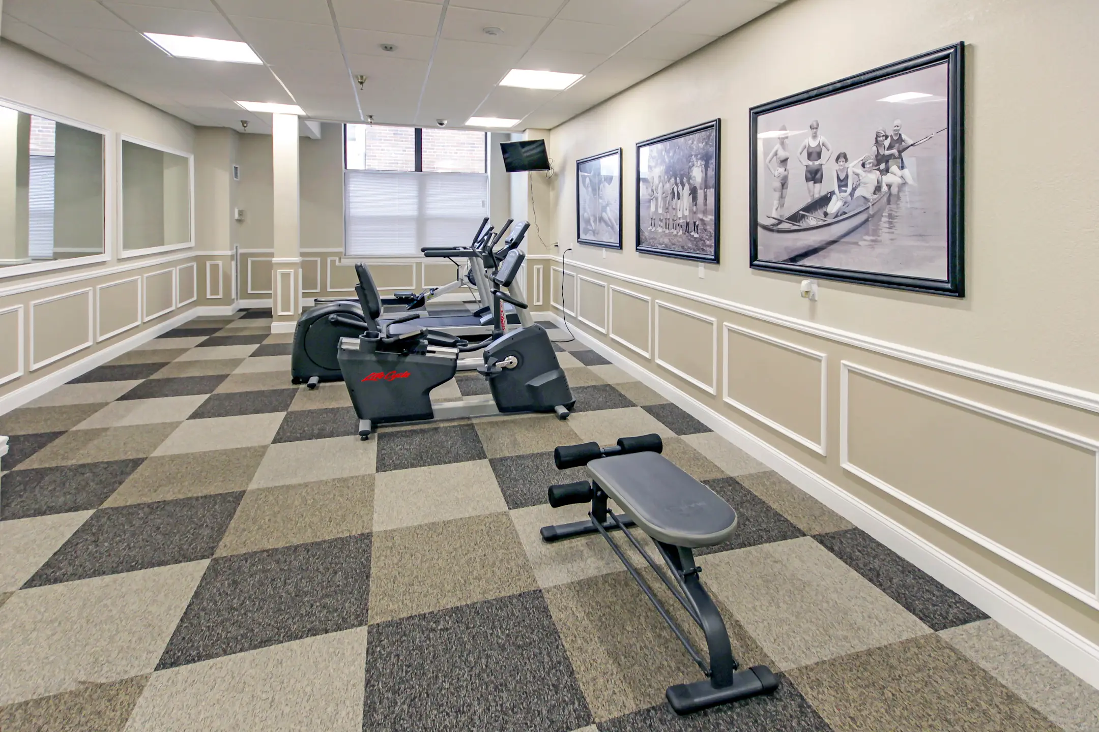 Fitness Weight Room - Bancroft Luxury Apartments - Saginaw, MI