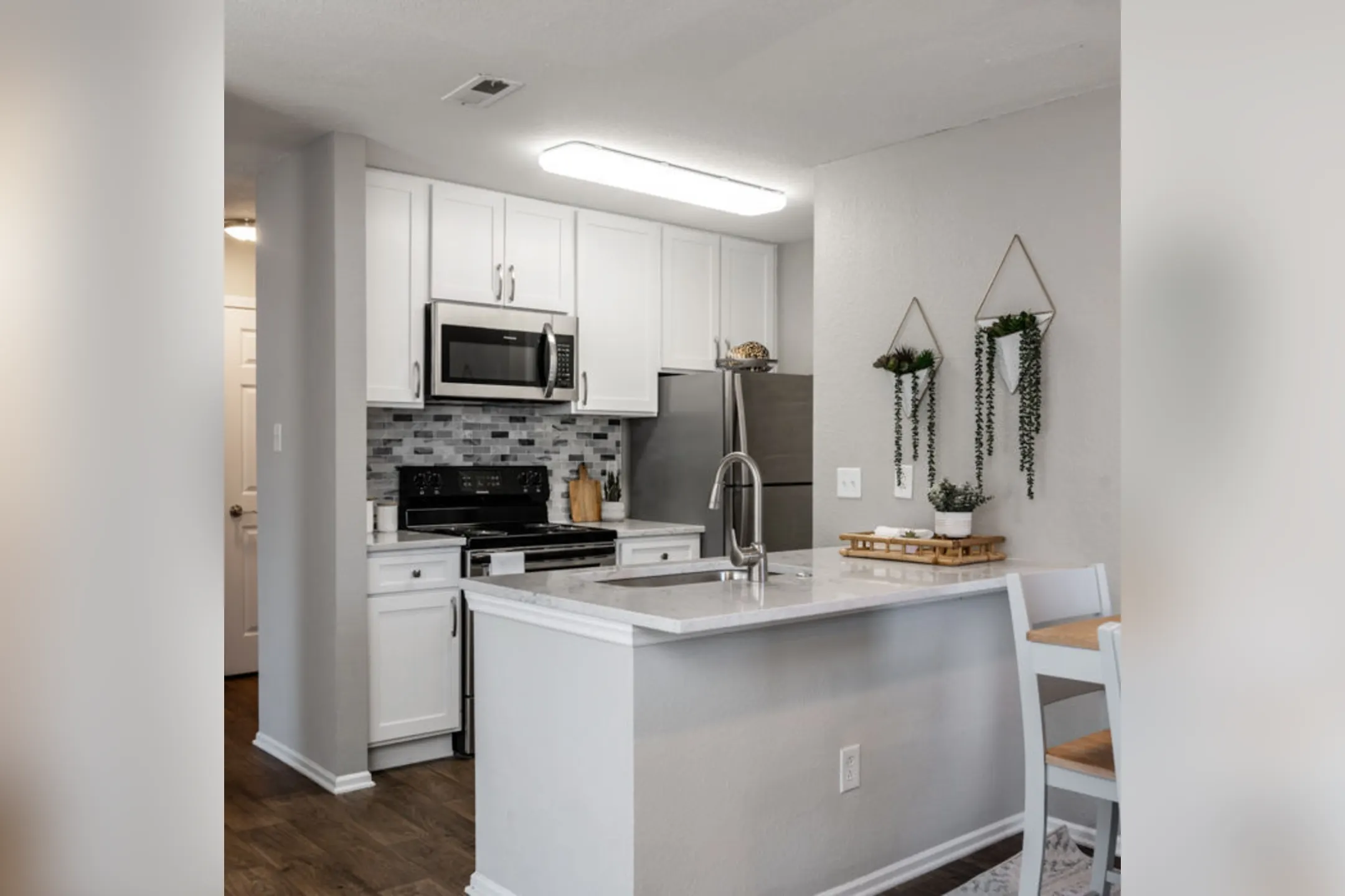 Kitchen - Kimmerly Glen Apartments - Charlotte, NC