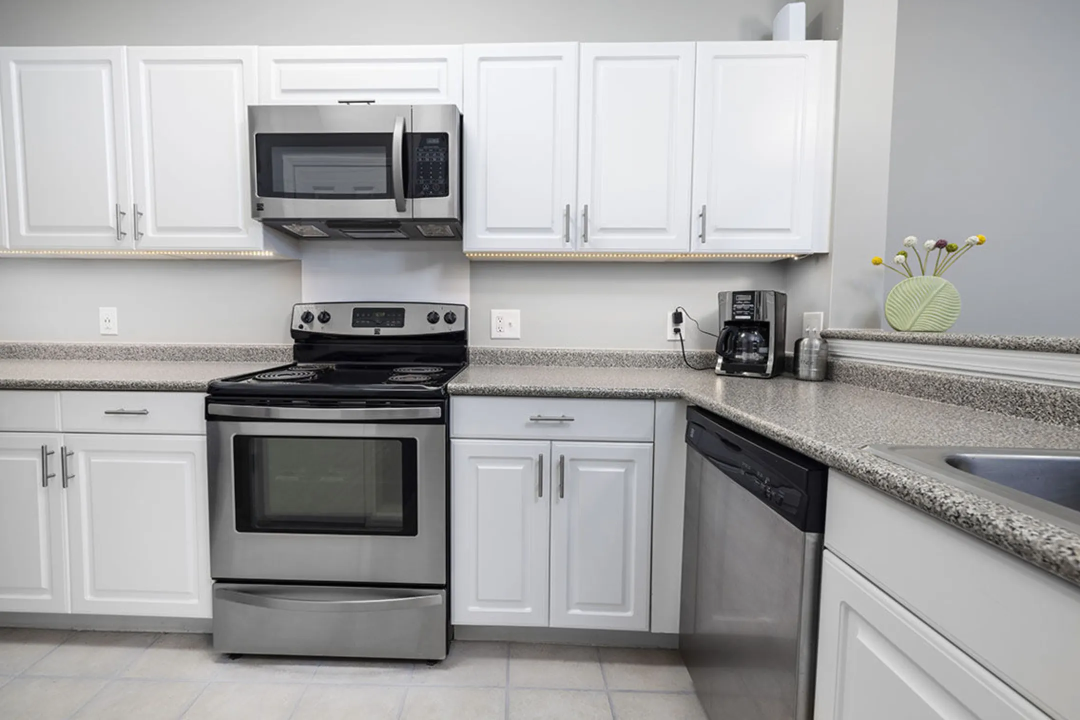 Heron Reserve Apartments - Charleston, SC 29414