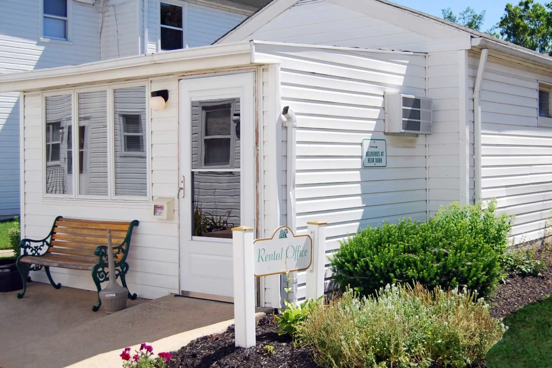 Building - River Terrace Apartments - Riverside, NJ