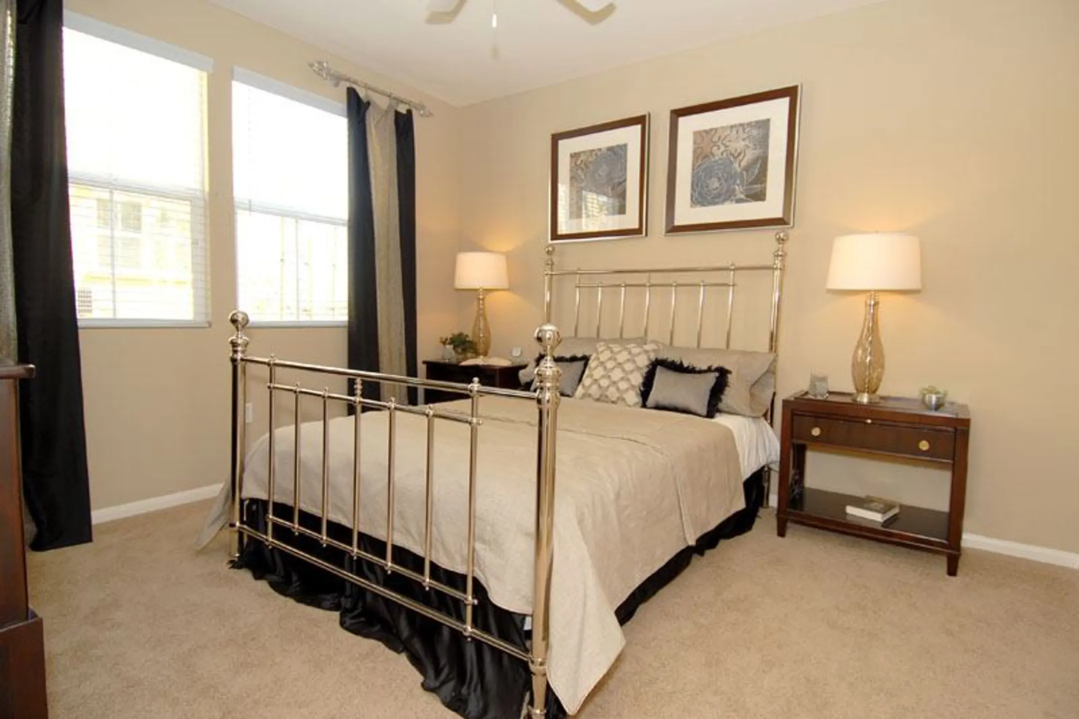 Bedroom - College Park Apartment Homes - Upland, CA