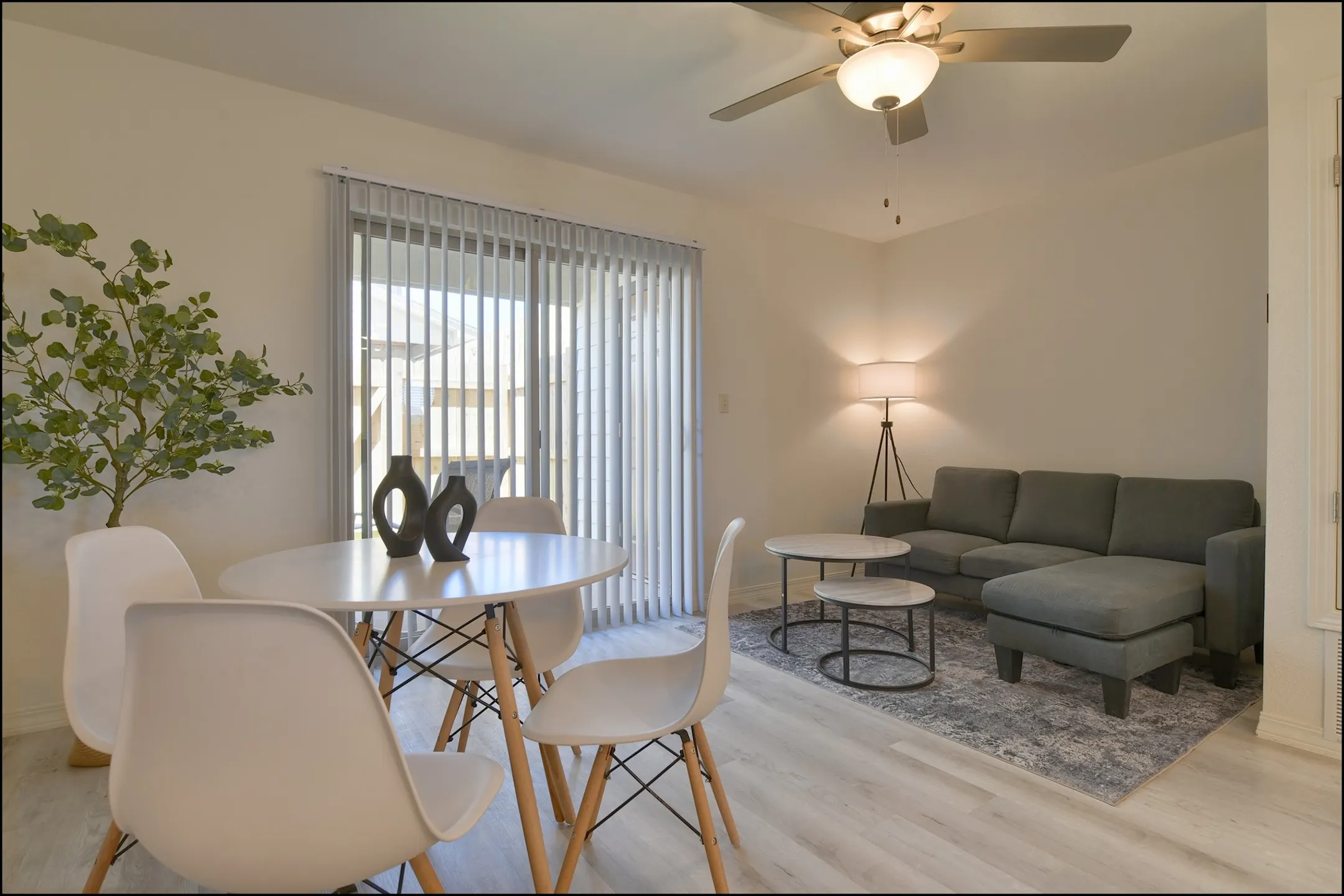 The Reserve Townhomes 5113 McNutt Road Sunland Park, NM Apartments