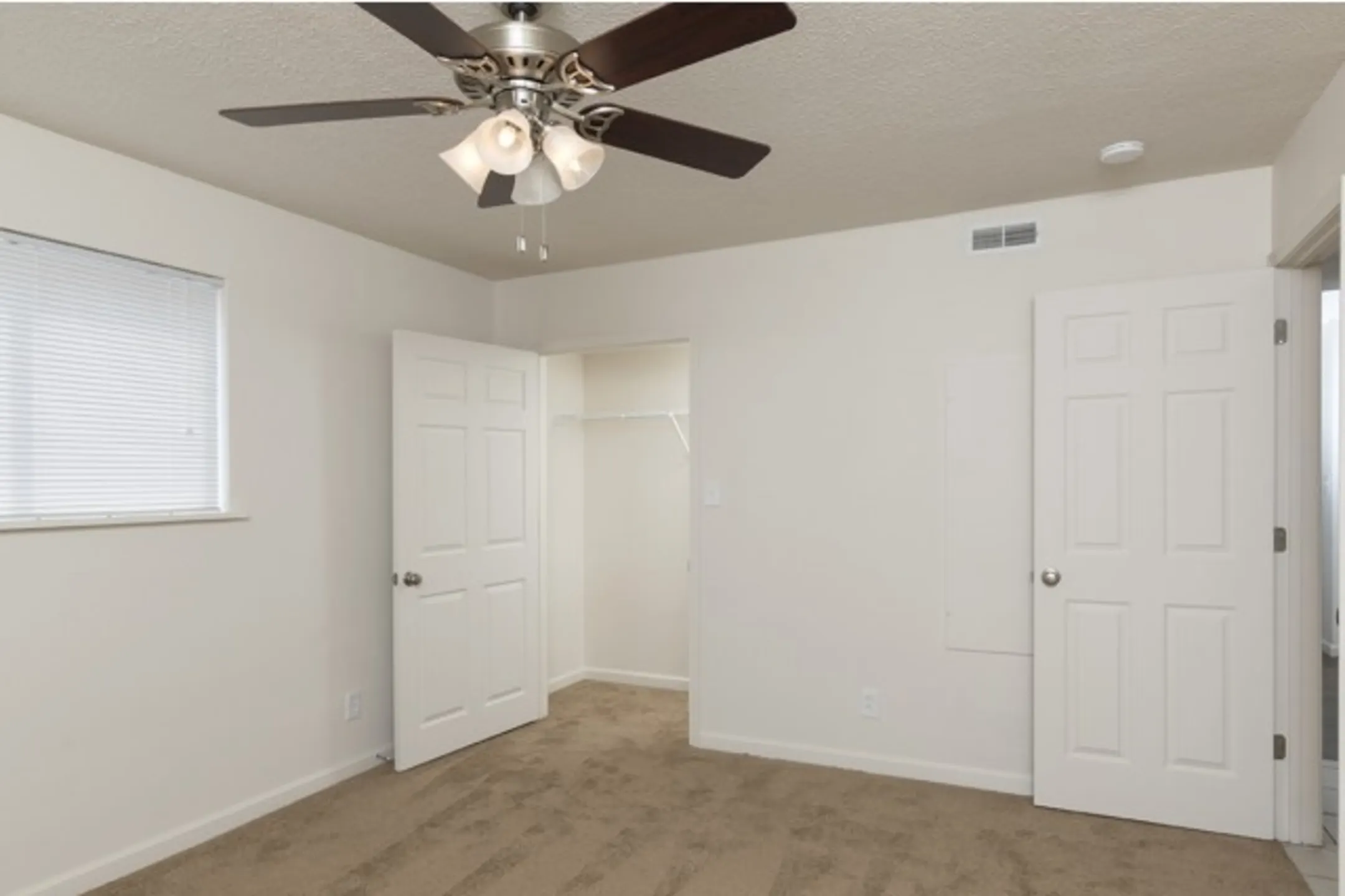 Rosewood Village Apartments 2072 E St Springfield, MO