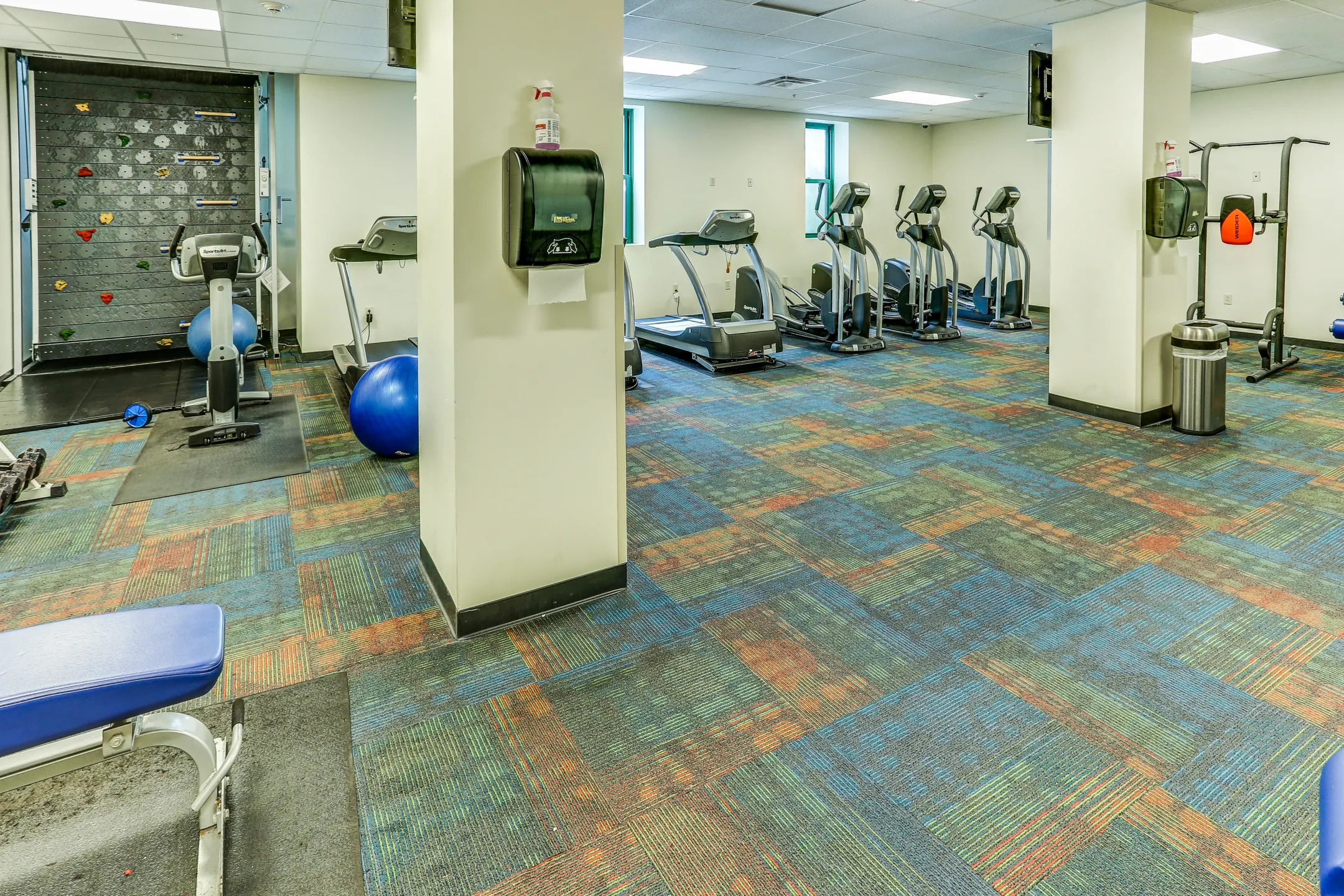 Fitness Weight Room - Copper Beech Commons - Per Bed Lease - Syracuse, NY