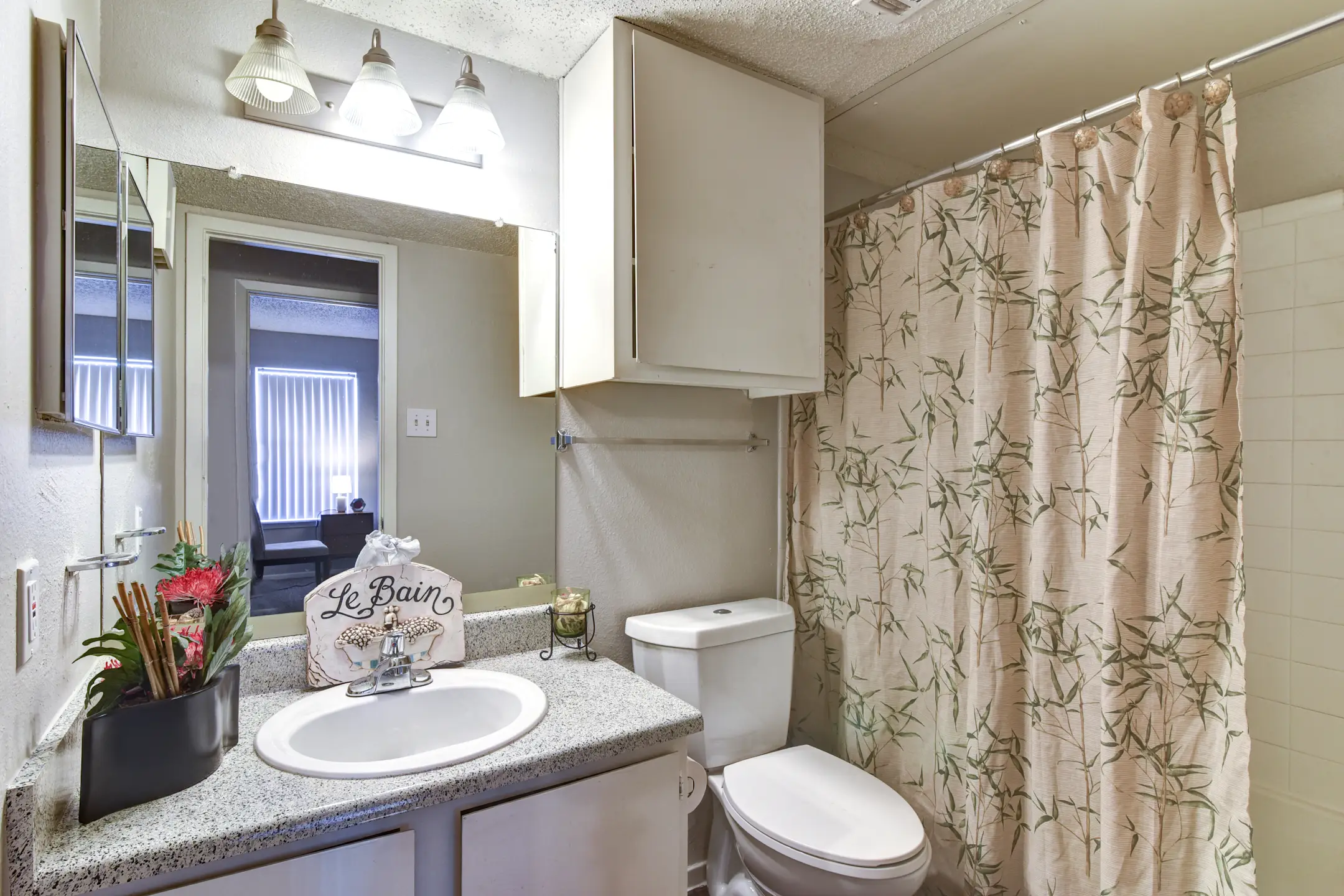 Bathroom - Monarch Pass - Fort Worth, TX