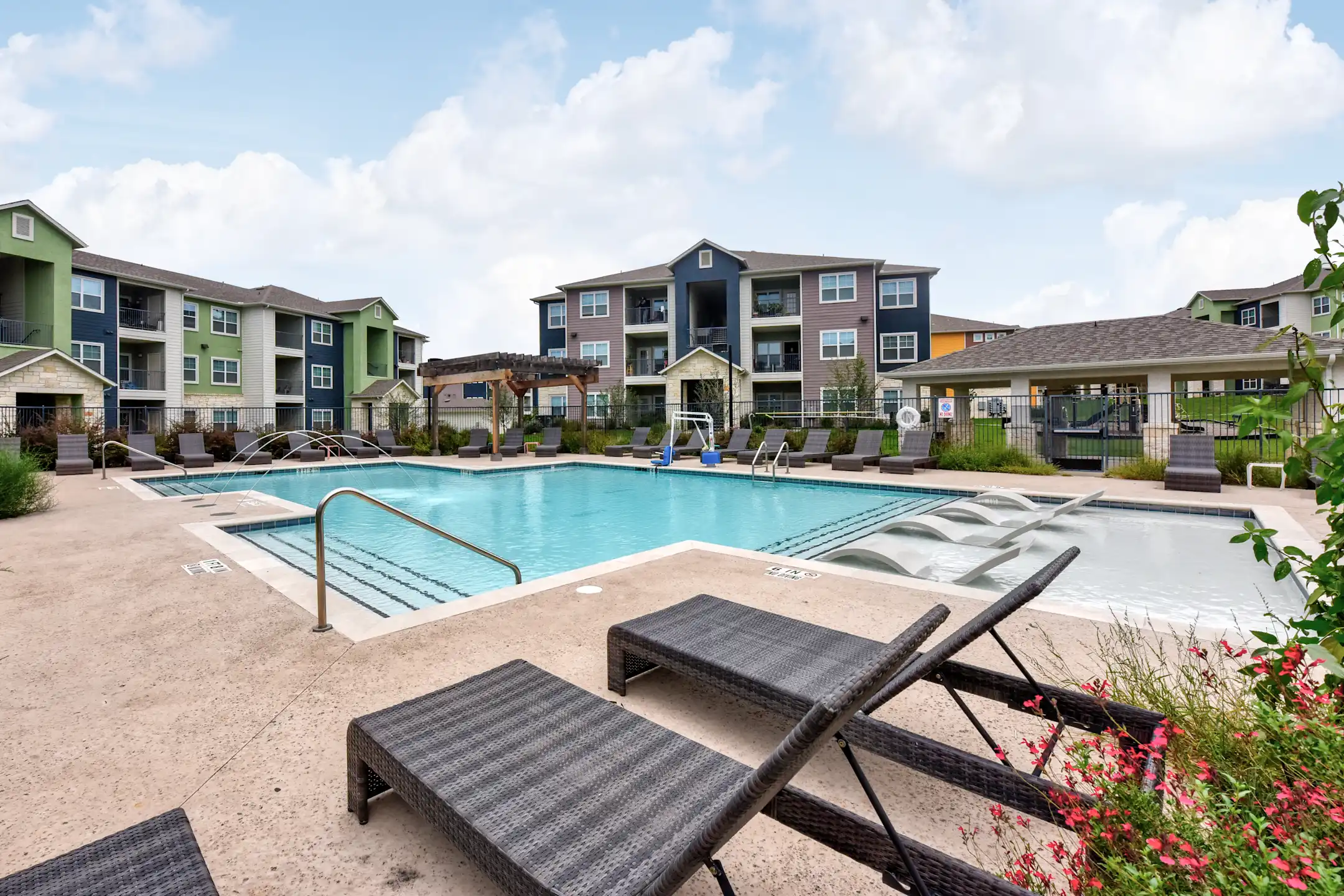 Heights on Parmer Apartment Homes 1500 E Parmer Ln Austin, TX