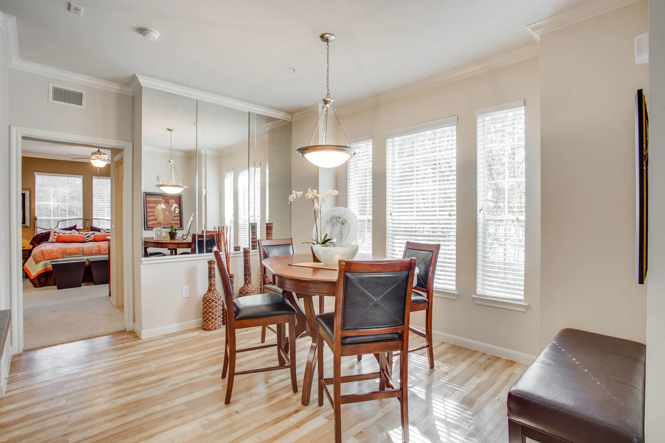 Dining Room - Raveneaux - Houston, TX