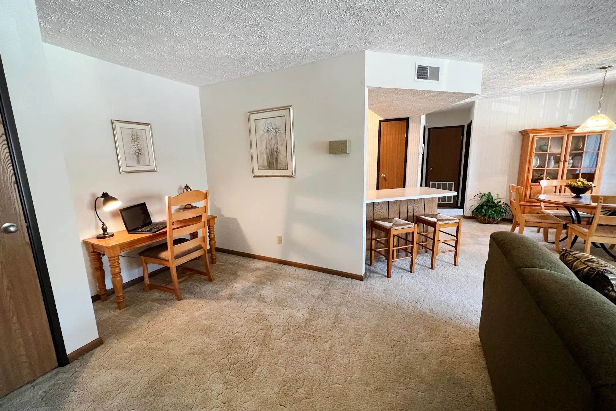 Colonial Village Apartments 715b Meadow Wood Dr Crescent Springs