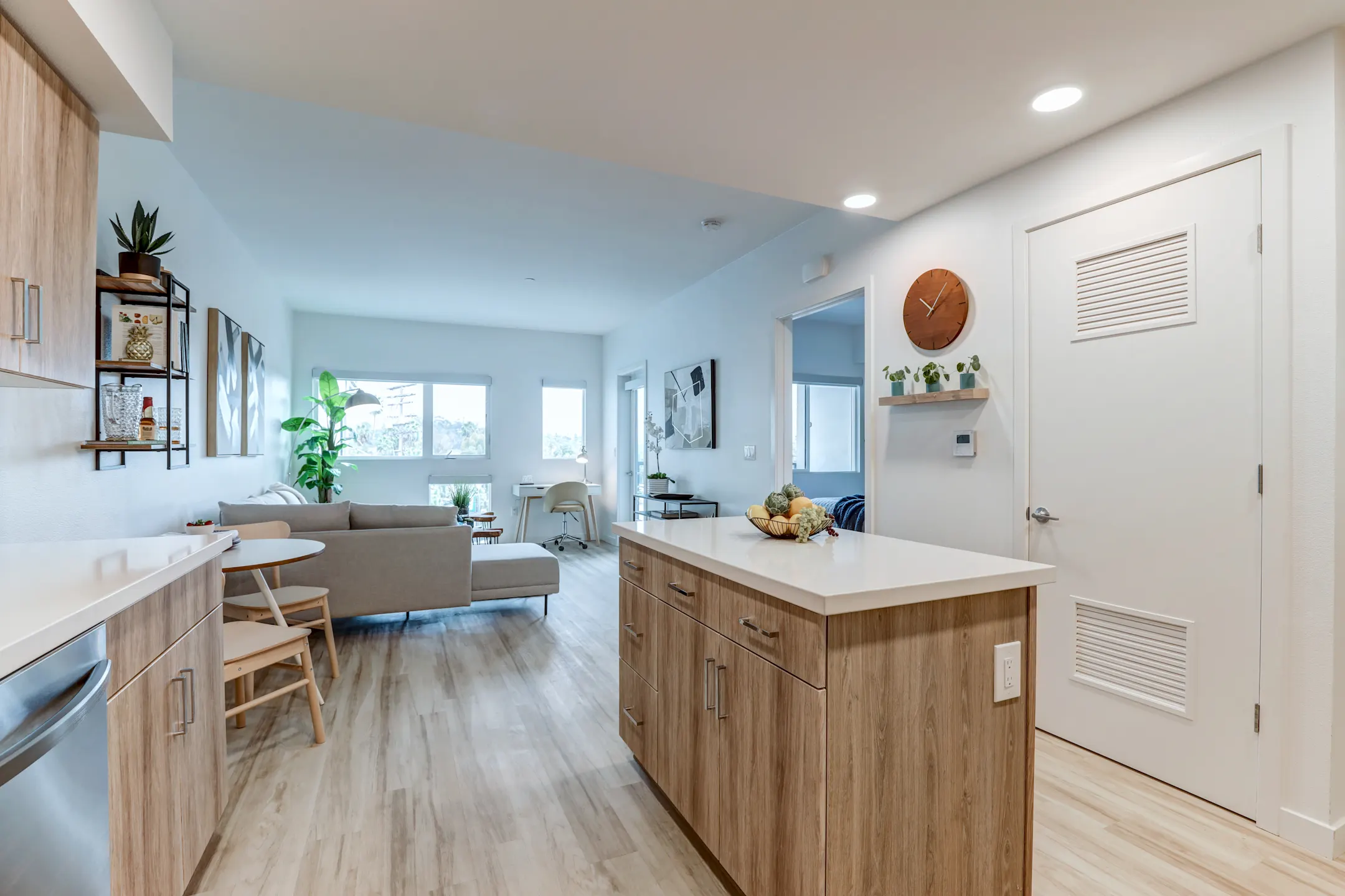 Rising Sun Apartments 4210 Spring Street La Mesa, CA Apartments for