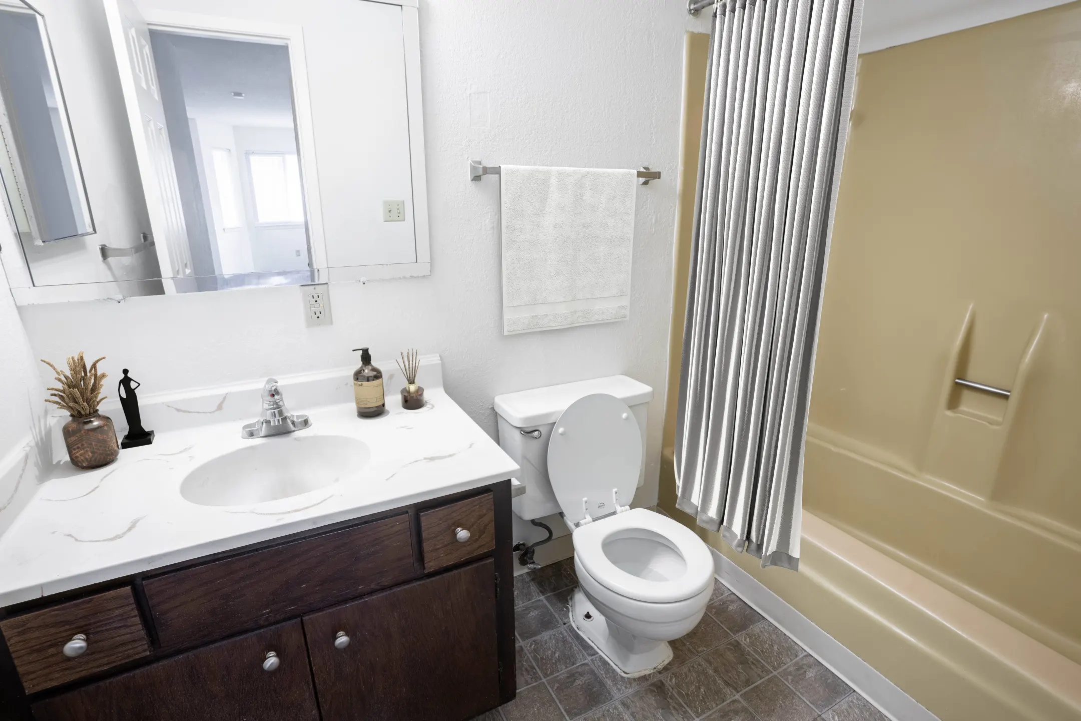 Bathroom - Candlewyck Apartments - Kalamazoo, MI