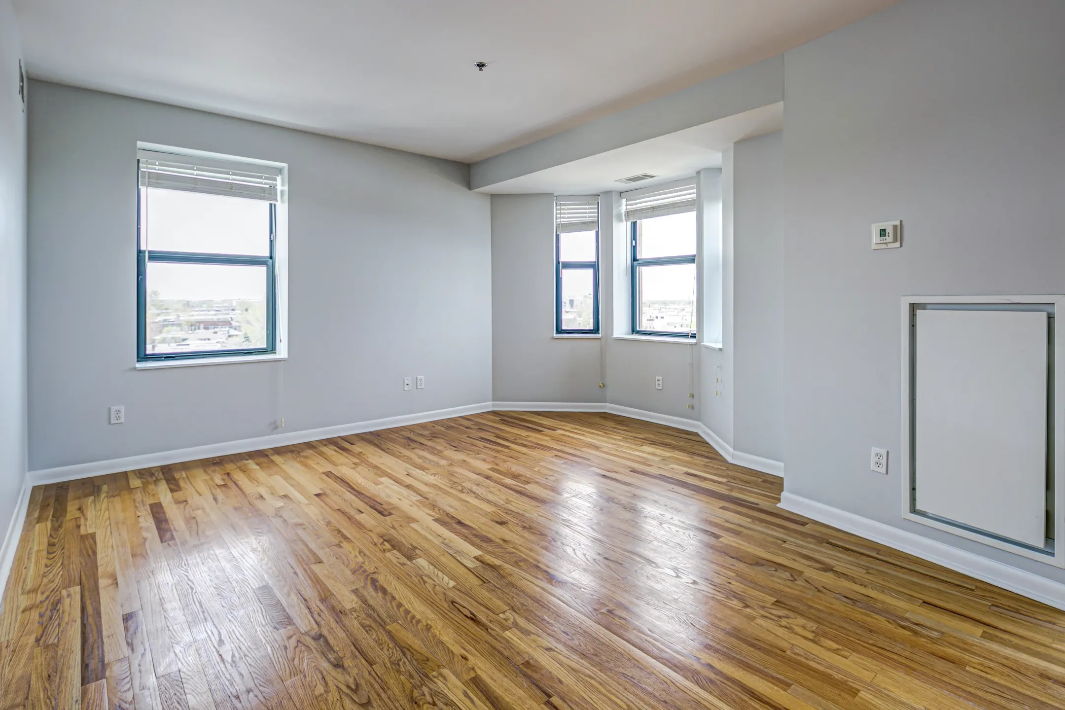 Farcroft Park - 1337 W Fargo Ave | Chicago, IL Apartments for Rent | Rent.