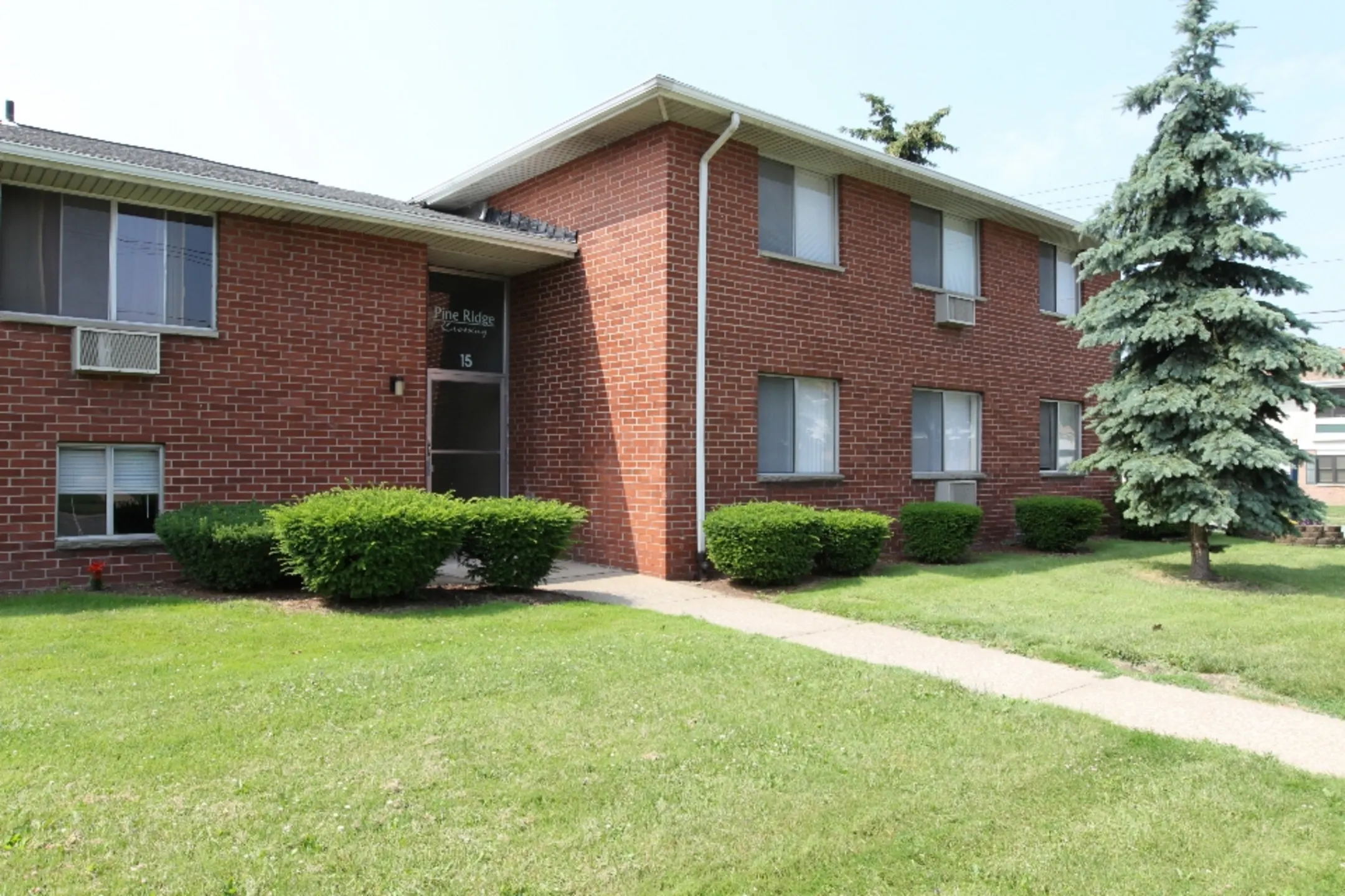 Pine Ridge Crossing Apartments Rochester, NY 14621