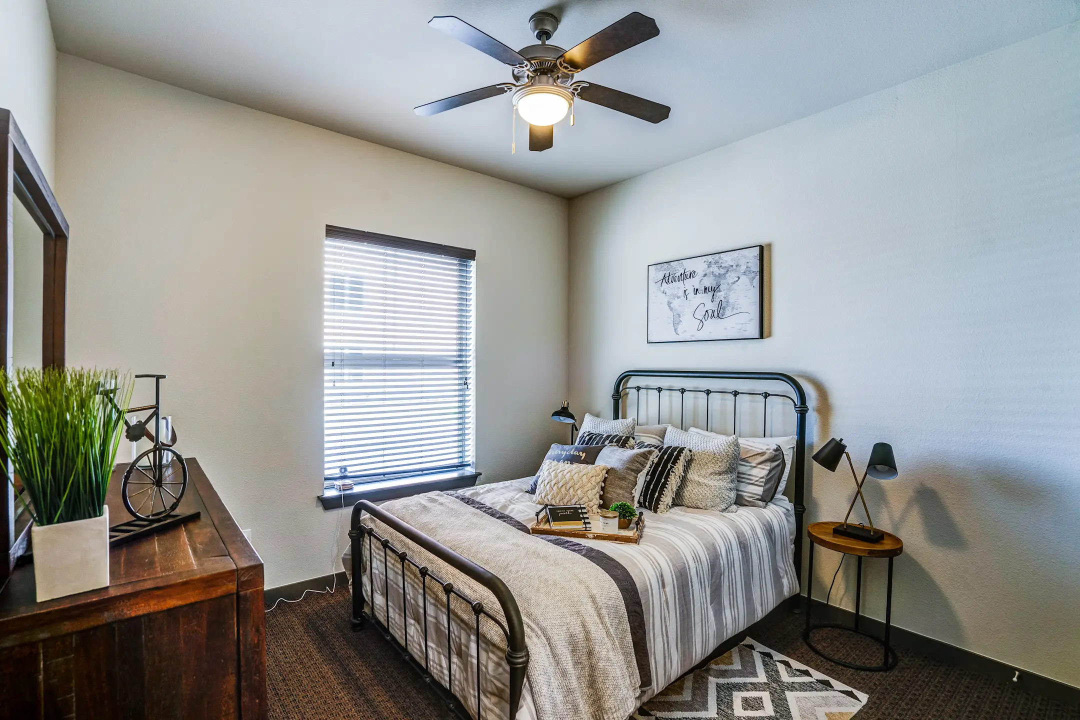 The Liberty 400 S Culberson St Gainesville, TX Apartments for Rent