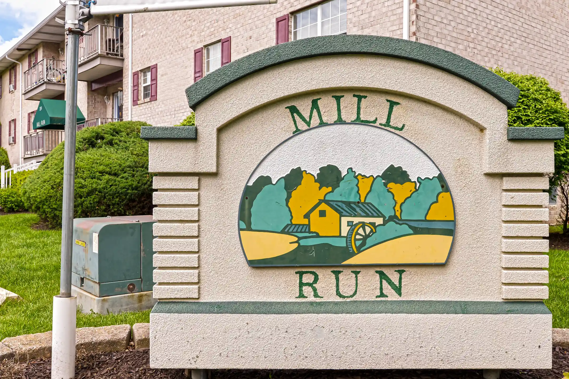 Mill Run Apartments 251 Powder Mill Ln Emmaus, PA Apartments for