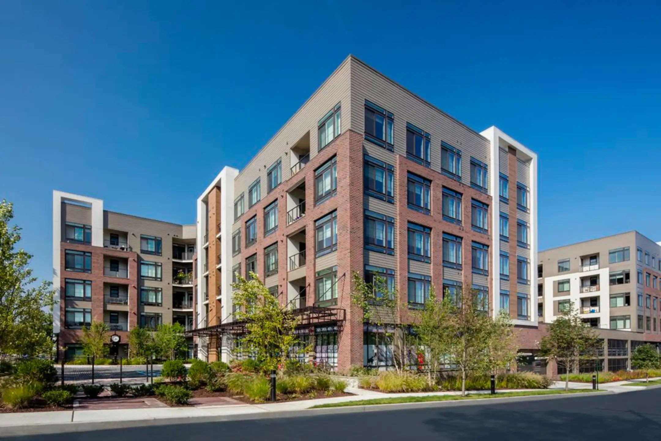 Avalon Great Neck 240 E Shore Rd Great Neck, NY Apartments for Rent