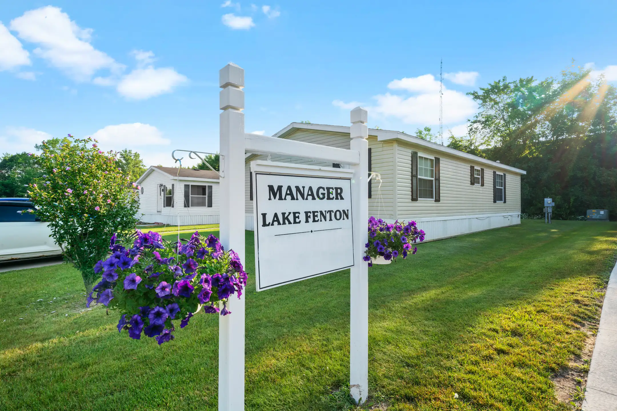 Lake Fenton 11429 Harbor Cove Drive Fenton, MI Apartments for Rent