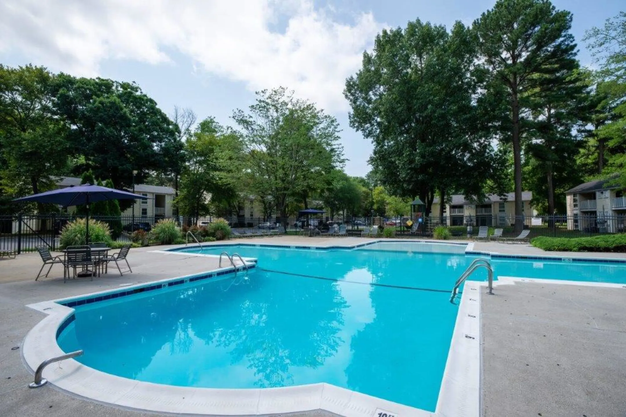 Pool - Monarch Crossing Apartment Homes - Newport News, VA