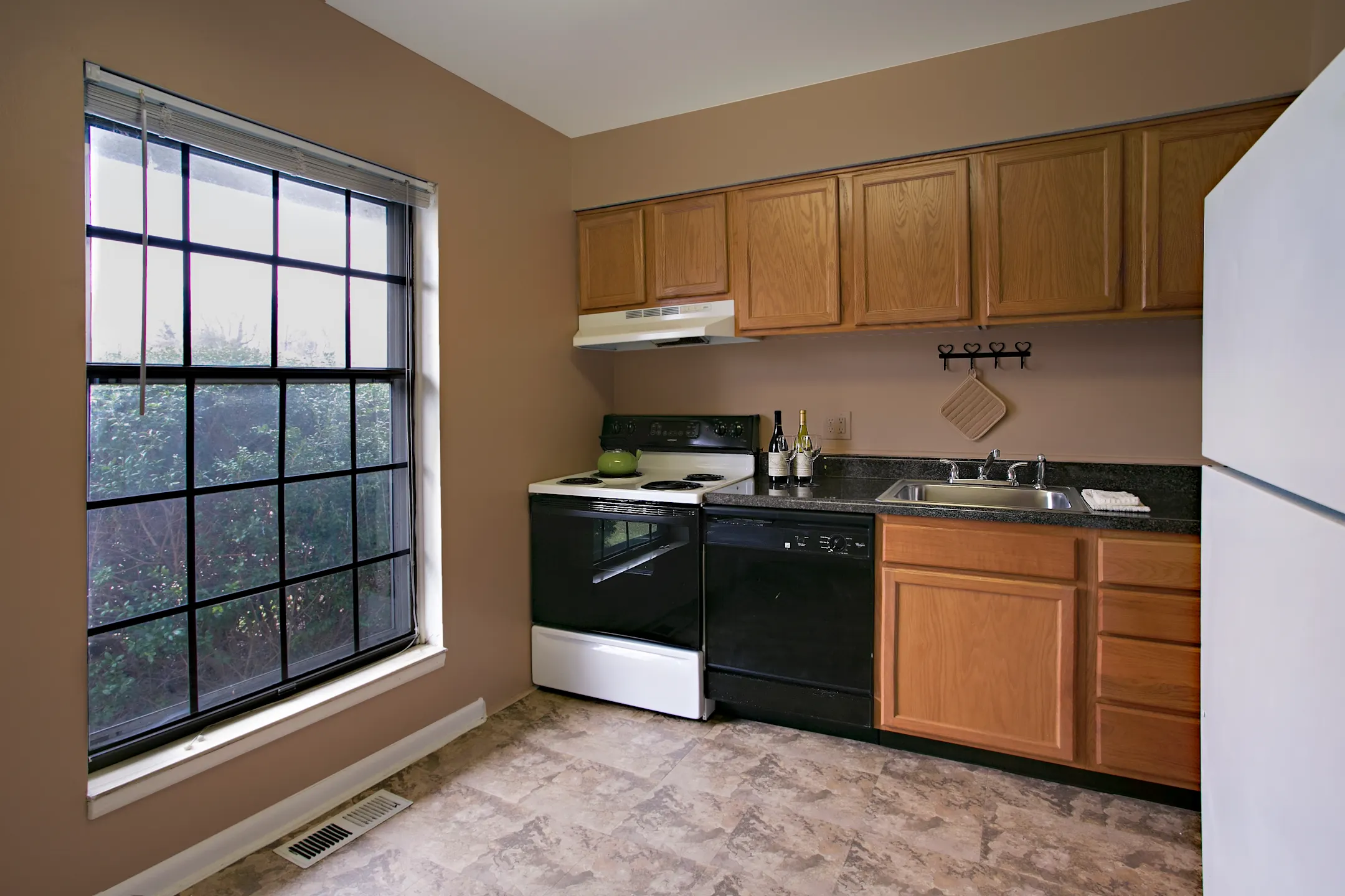 SDK Tenby Chase 193 Tenby Chase Dr Delran, NJ Apartments for Rent