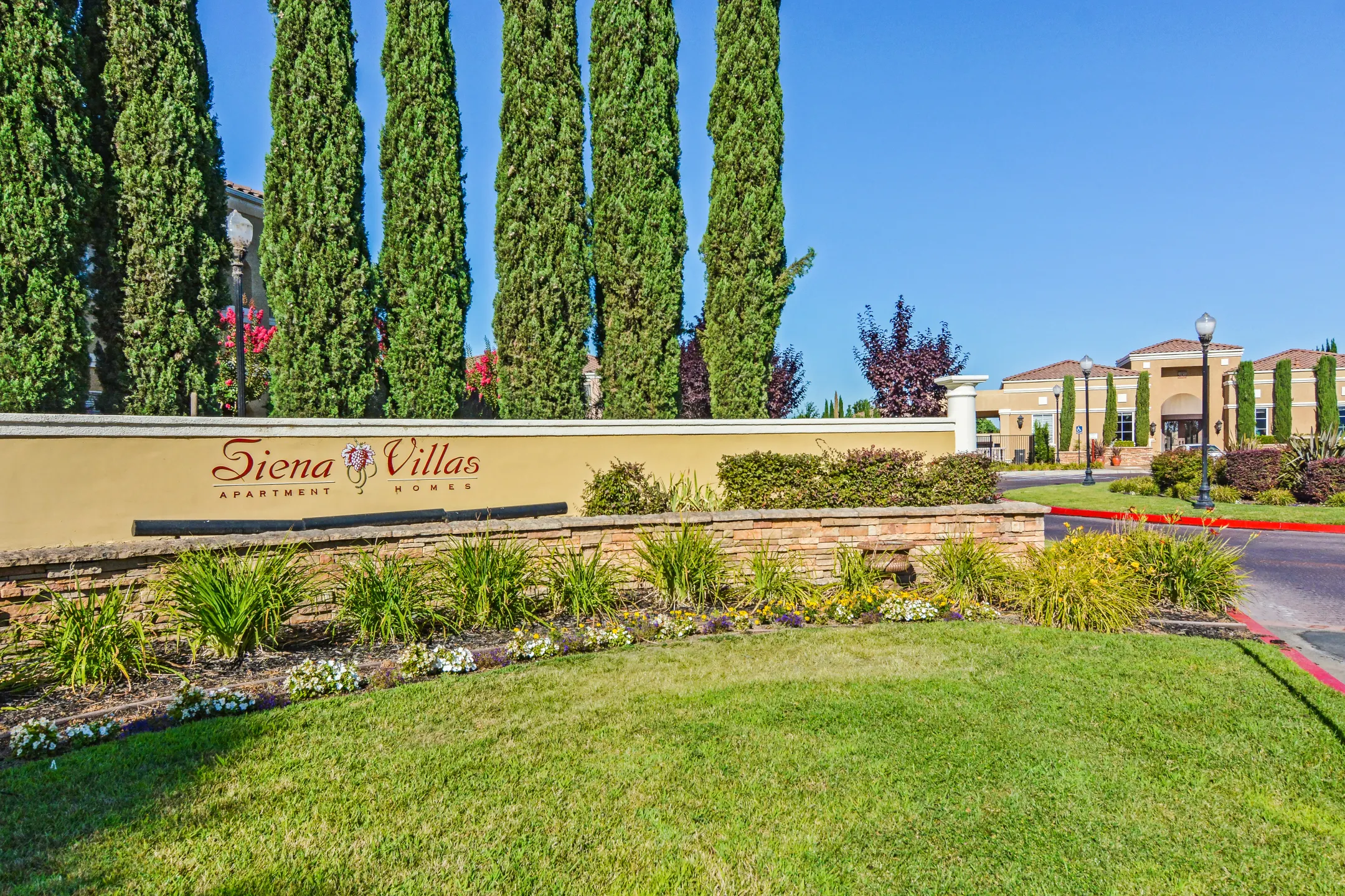 Siena Apartments Elk Grove