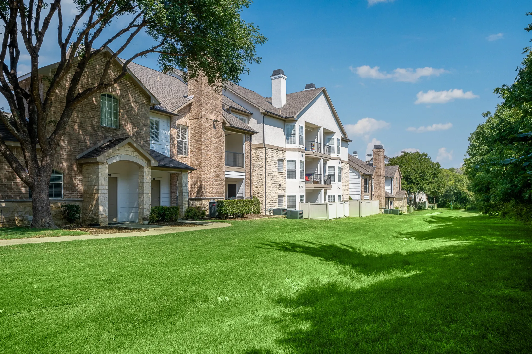 Legends At Legacy Apartments Frisco Tx