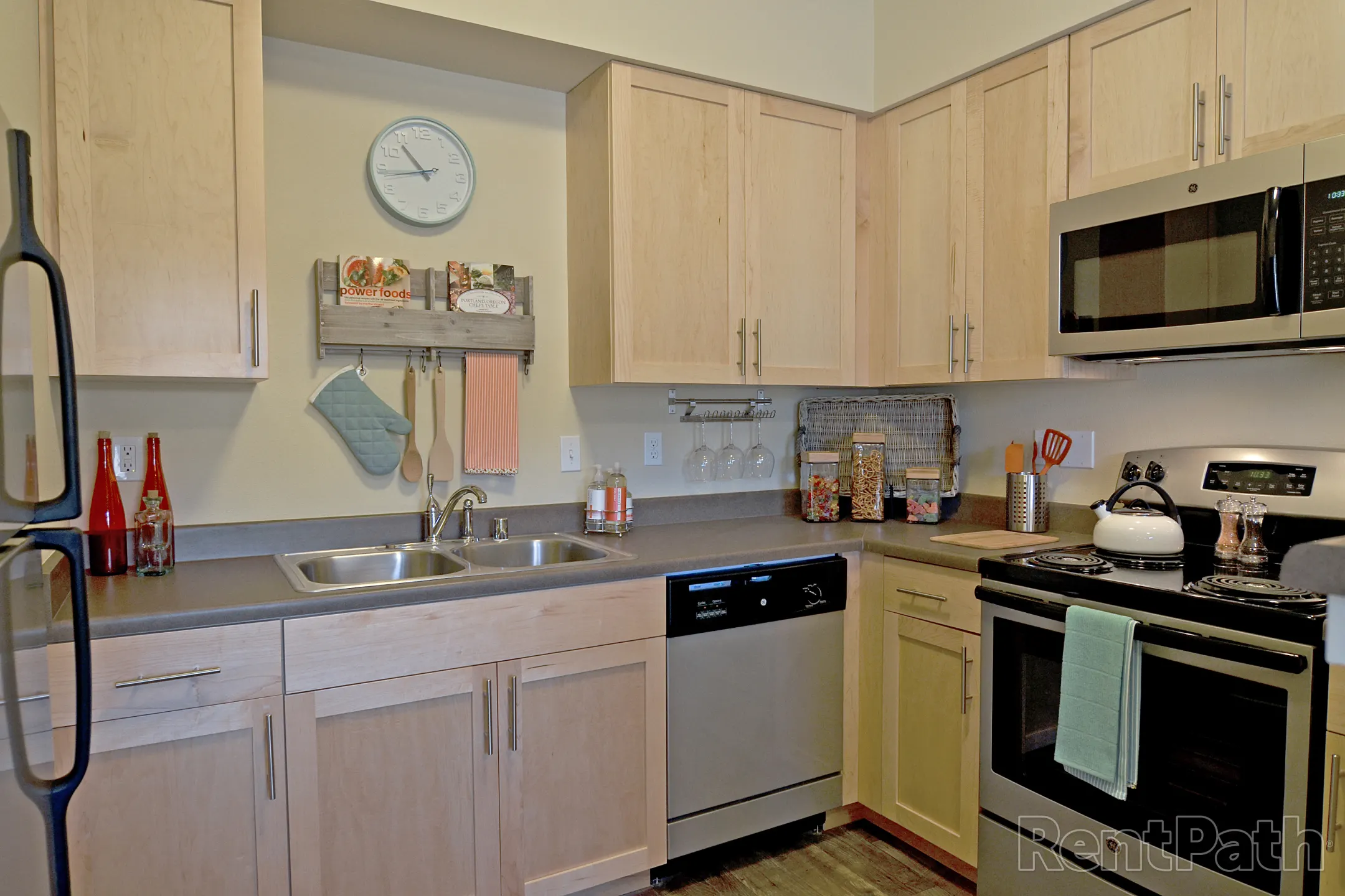 Bracera Apartments Gig Harbor, WA 98332