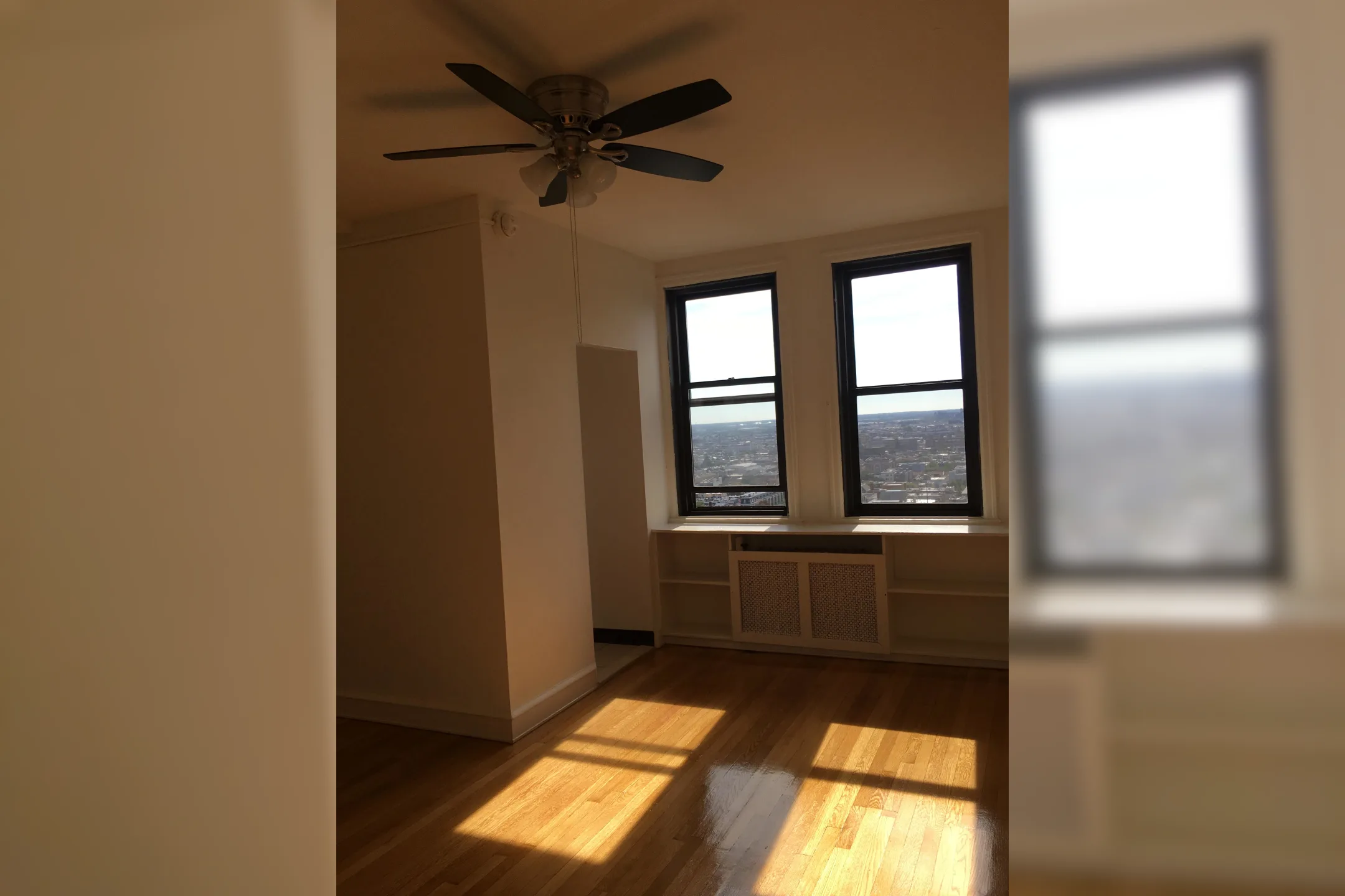 Living Room - Chancellor Apartments - Philadelphia, PA