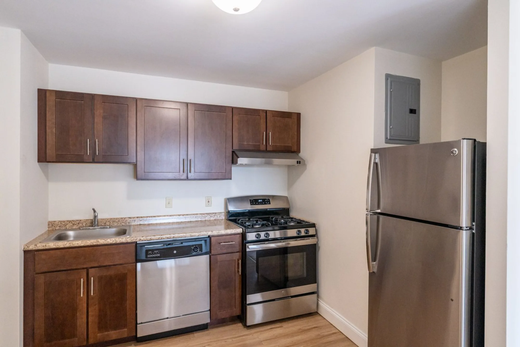 Quincy Commons - 1 Canton Rd | Quincy, MA Apartments For Rent | Rent.