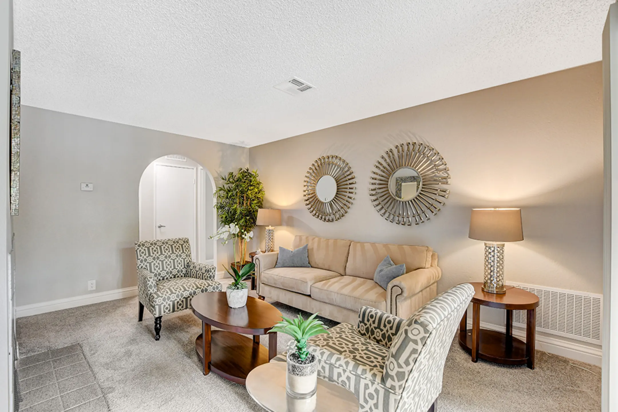 Living Room - Breakers - Las Vegas, NV