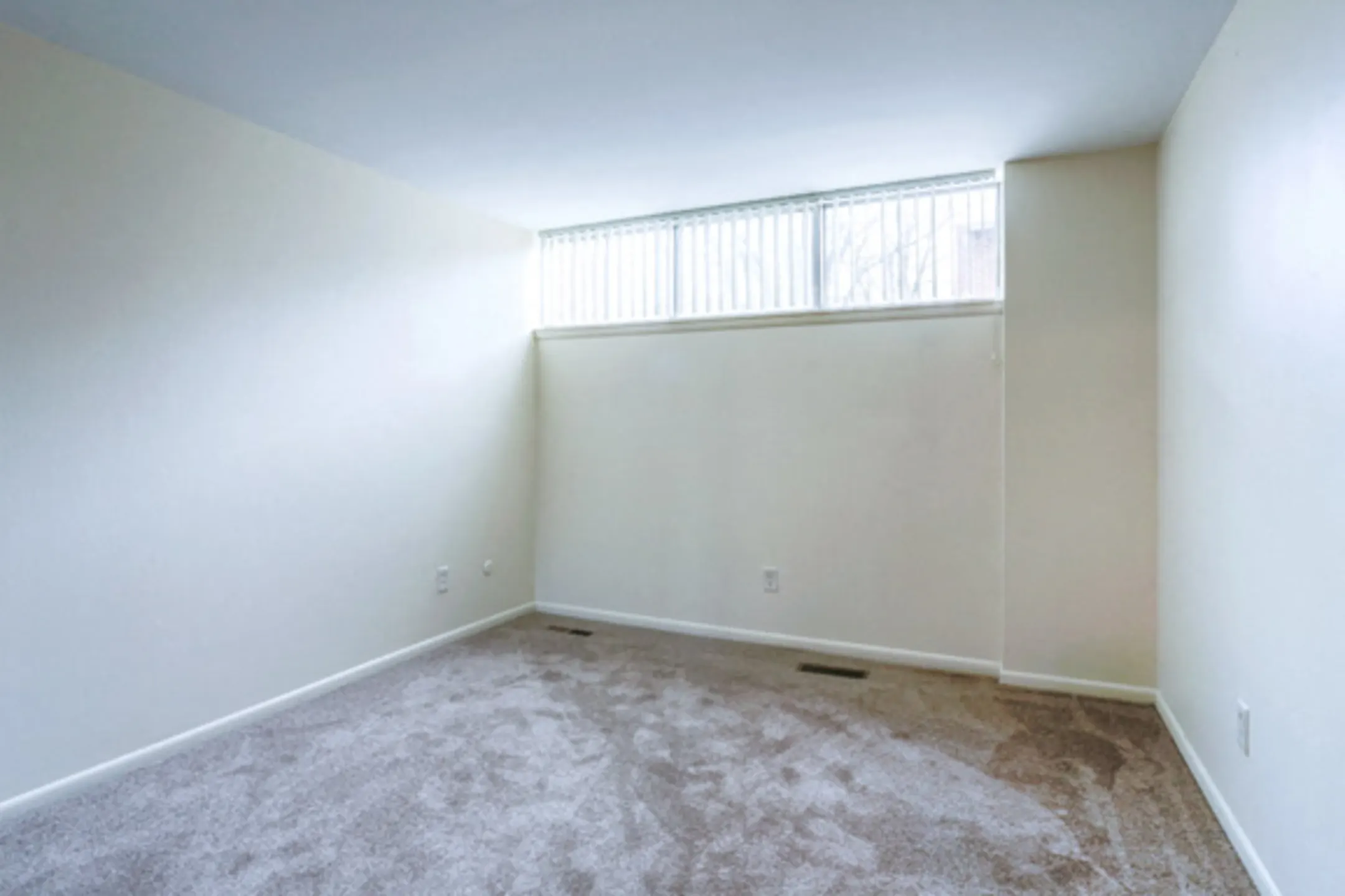 Amherst Manor Apartments Apartments Buffalo, NY 14221