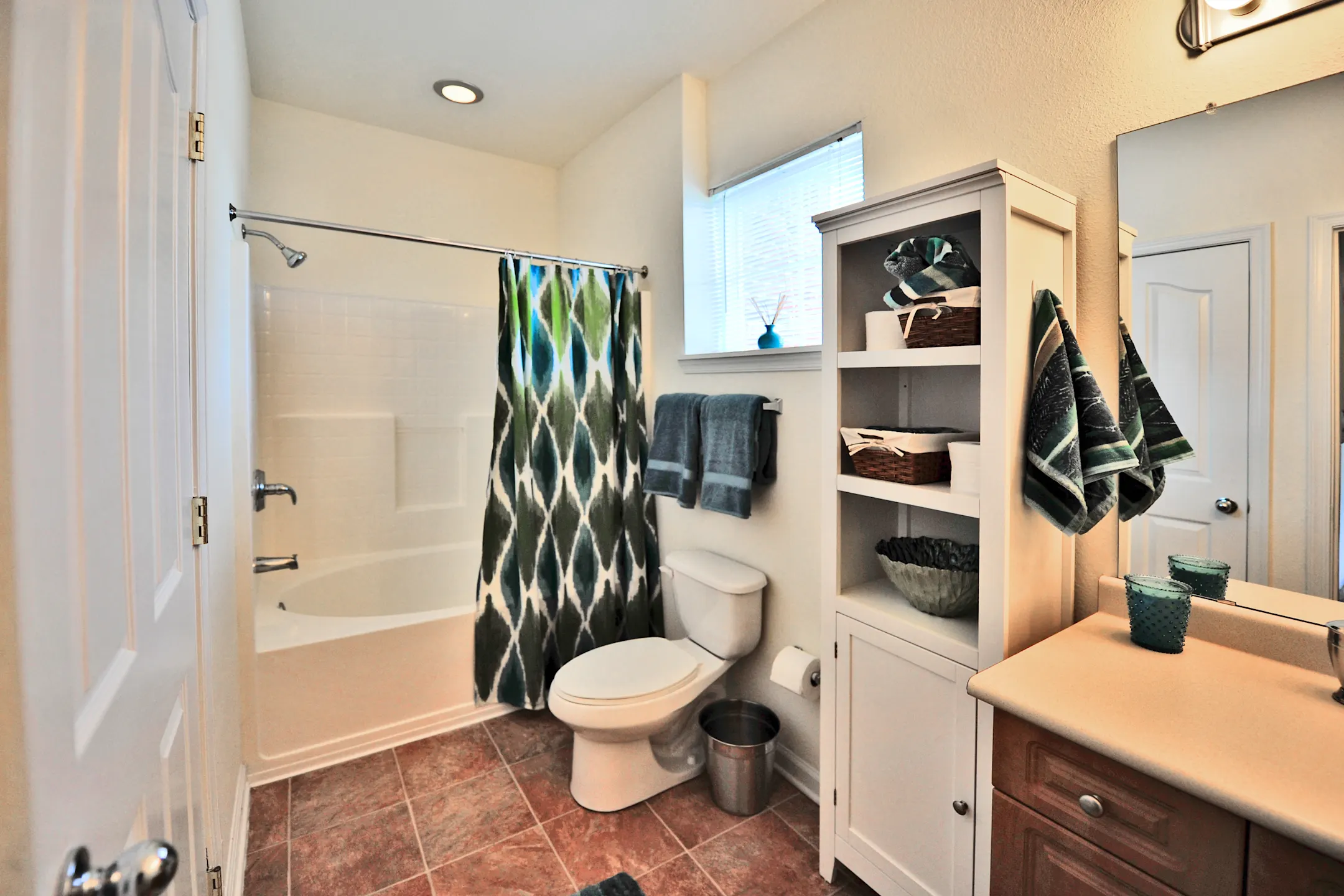 Eagle Harbor 220 Marsh Landing Dr Carrollton, VA Apartments for