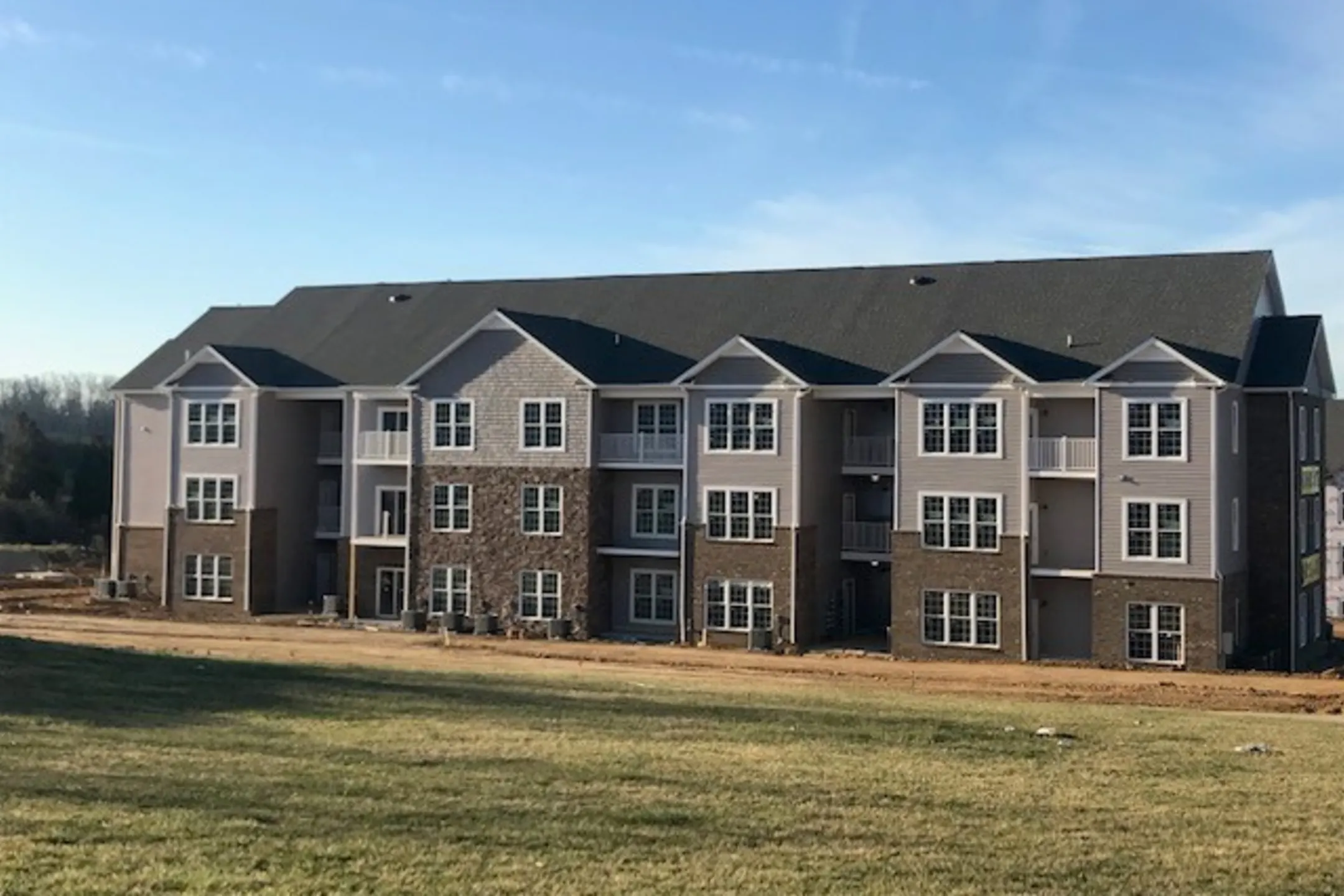 Building - The Aspen Apartments - Roanoke, VA