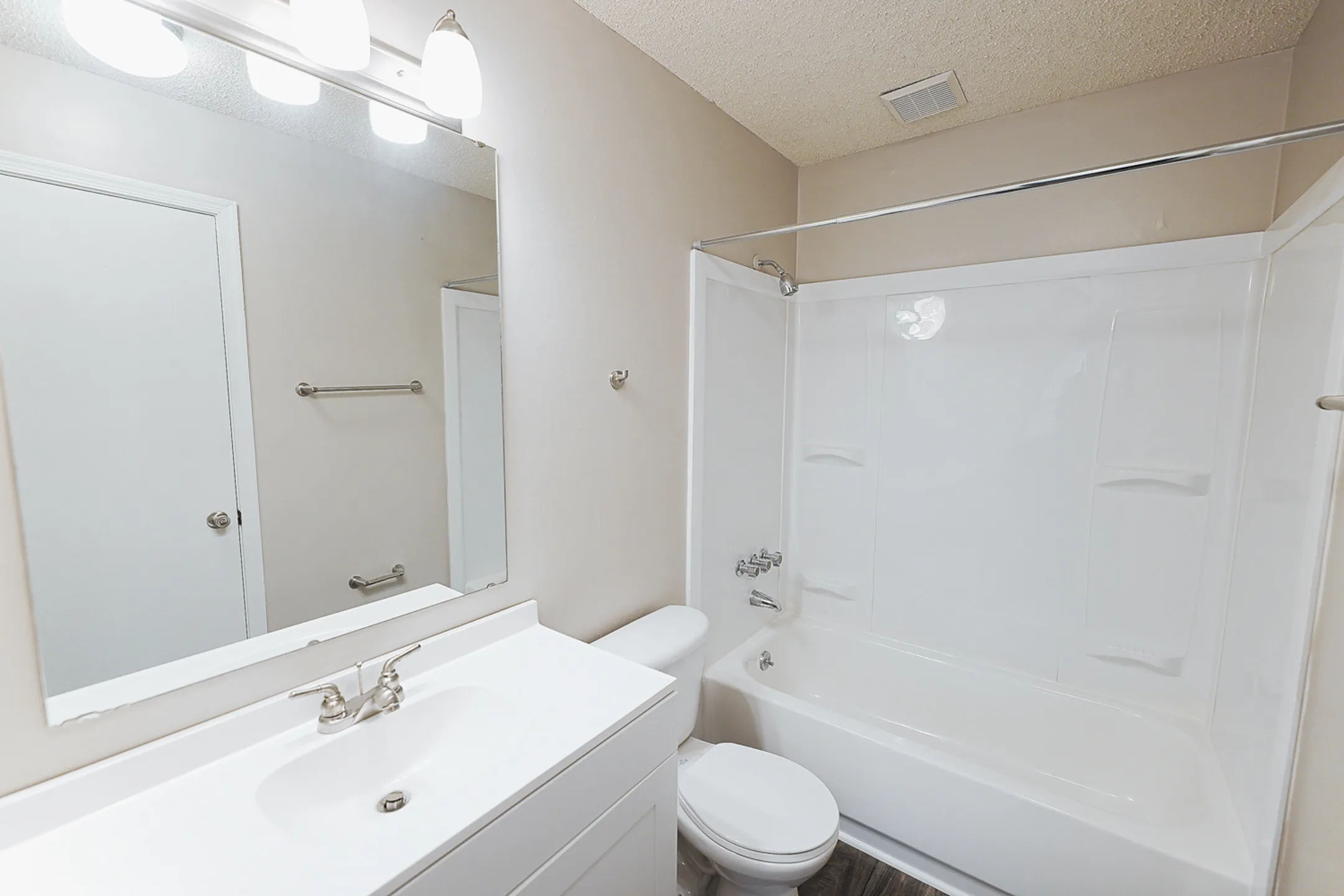 The Morehead Apartments Greensboro, NC 27409