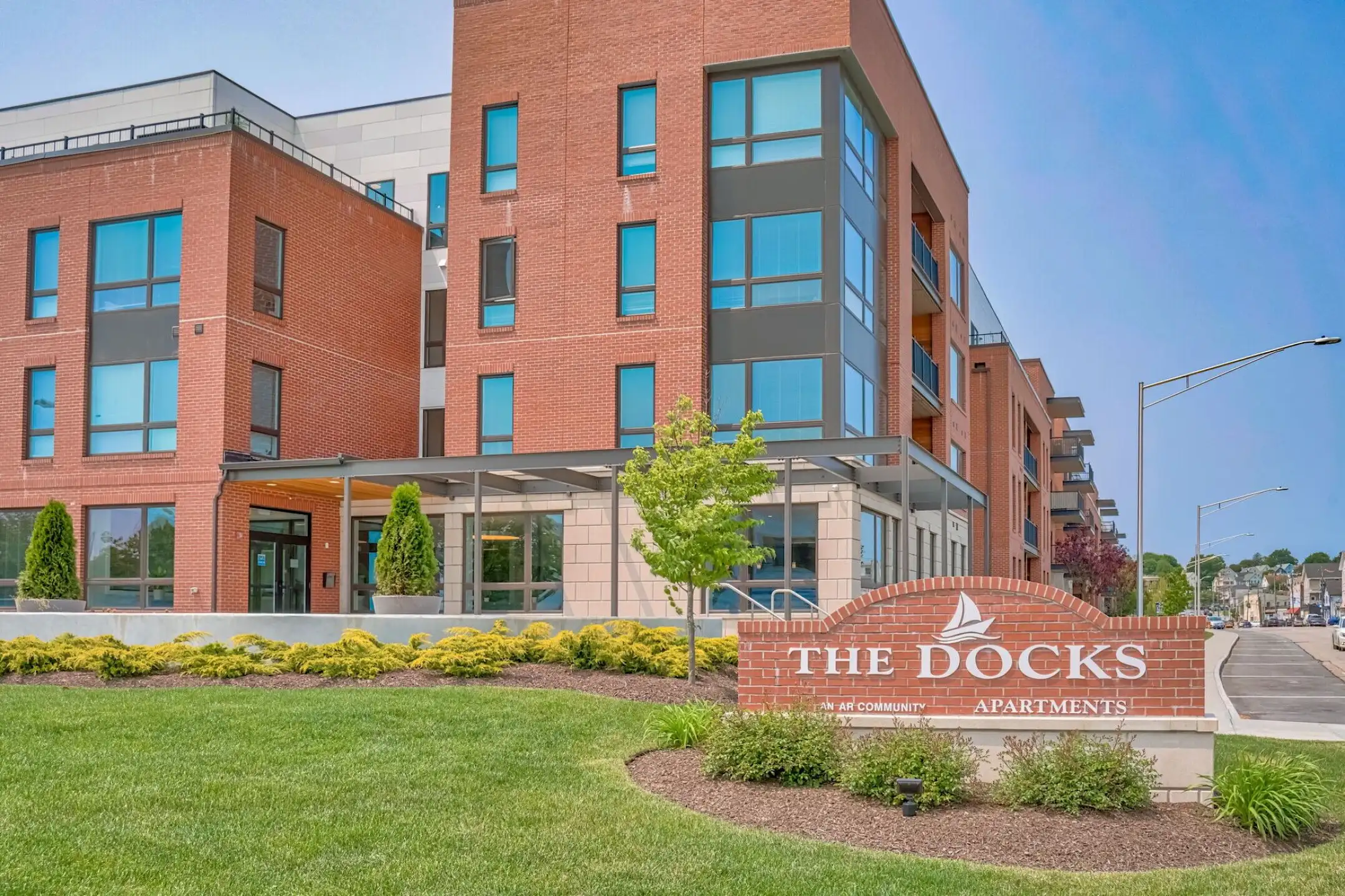 The Docks Apartment Apartments New London, CT 06320