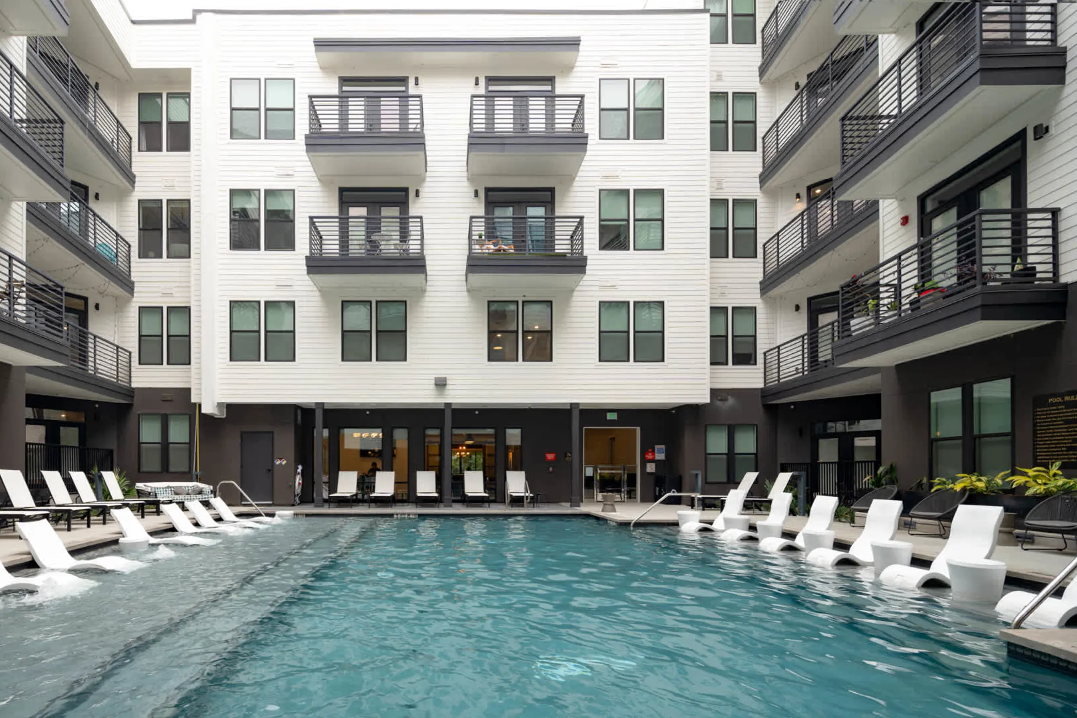 The Weaver Apartments Austin, TX 78702