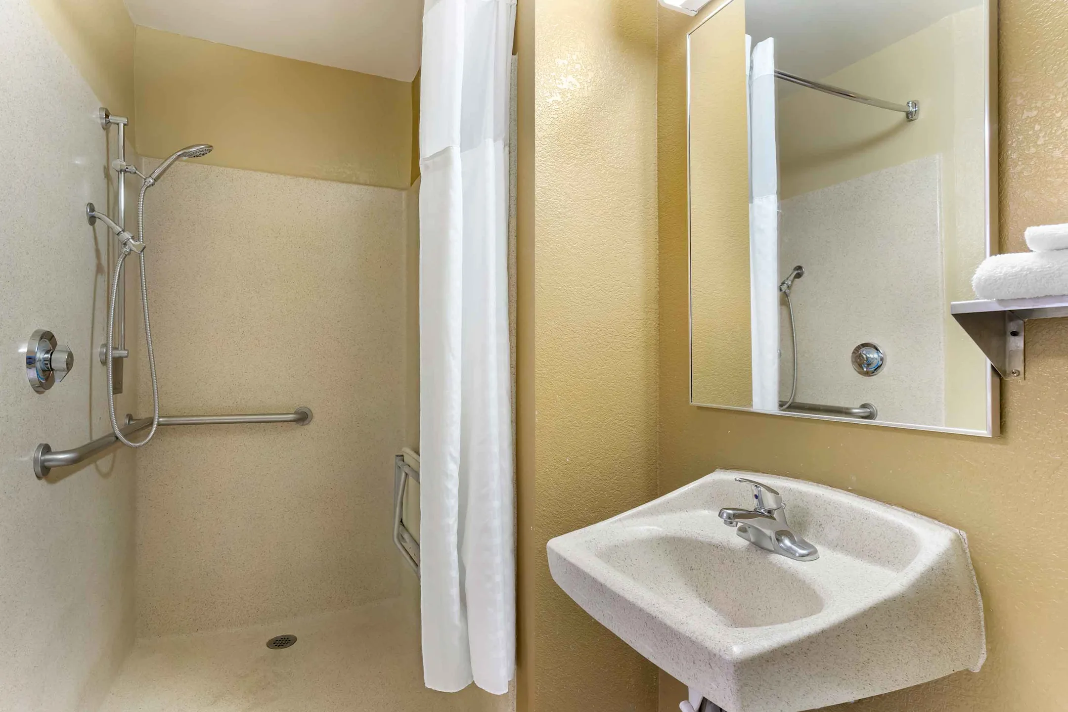 Furnished Studio Livermore Airway Blvd. Apartments Livermore, CA