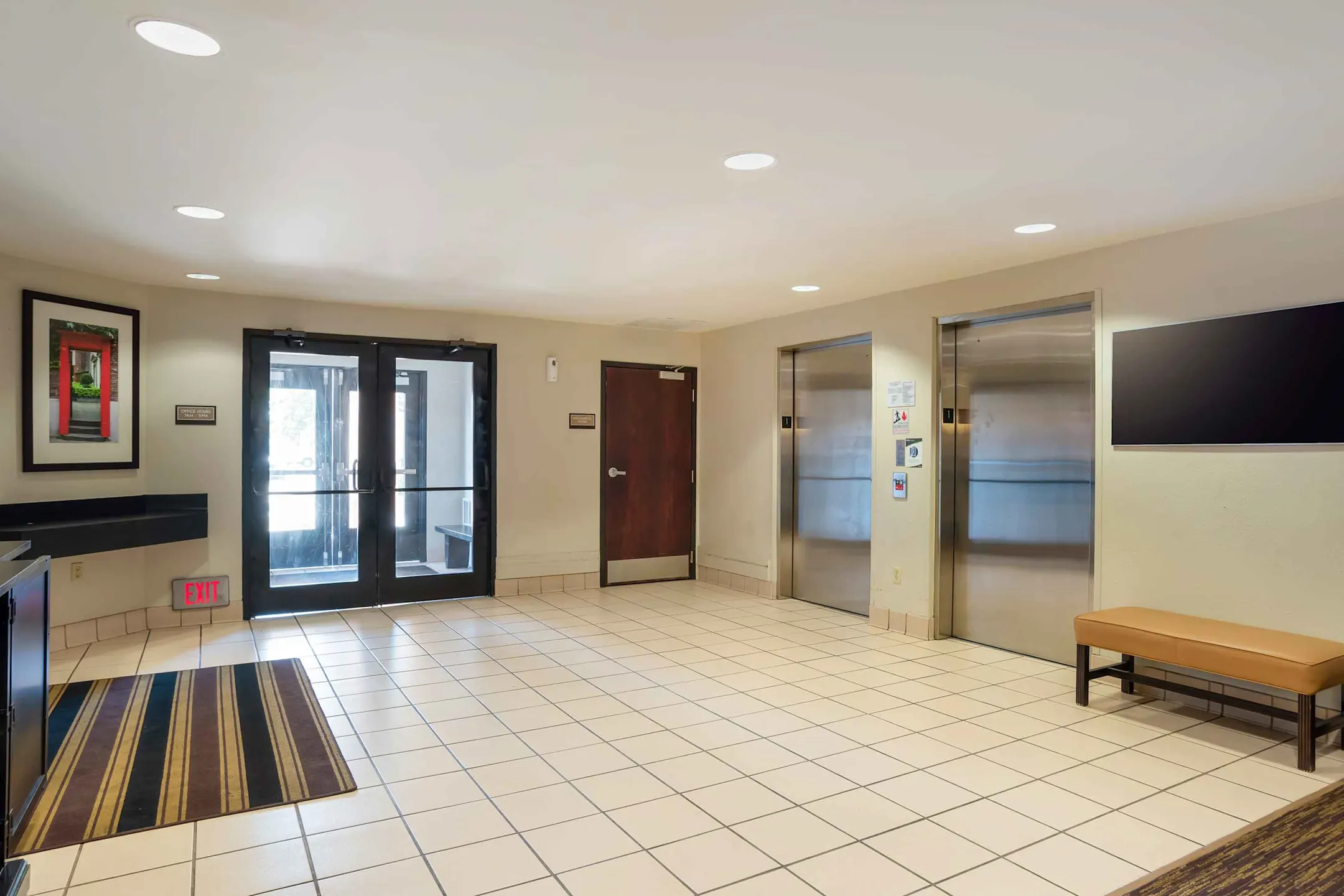 Dining Room - Furnished Studio - New Orleans - Metairie - Metairie, LA