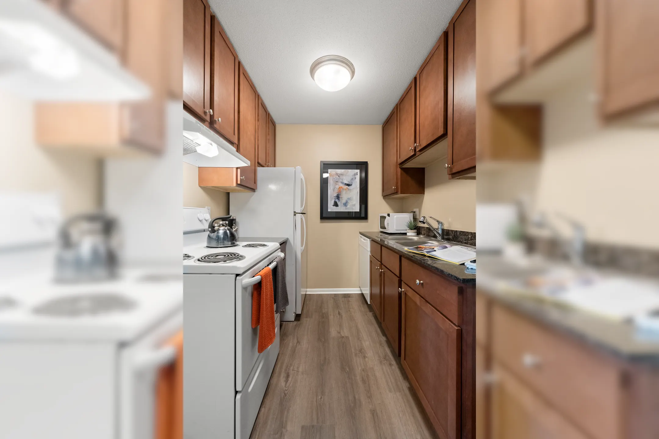 Imperial Gates Apartments Brooklyn Park, MN 55443