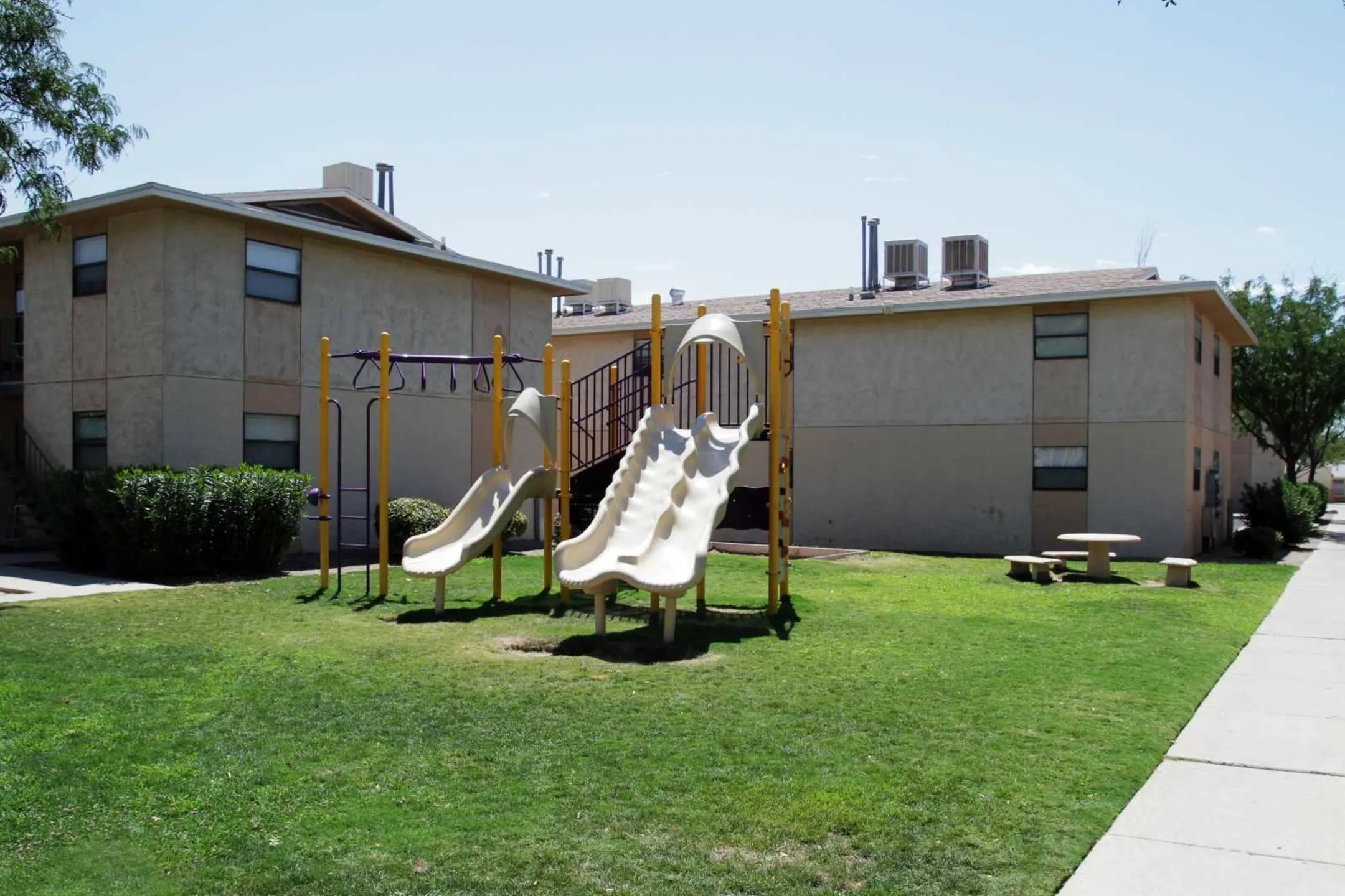 Playground - Dos Santos - El Paso, TX