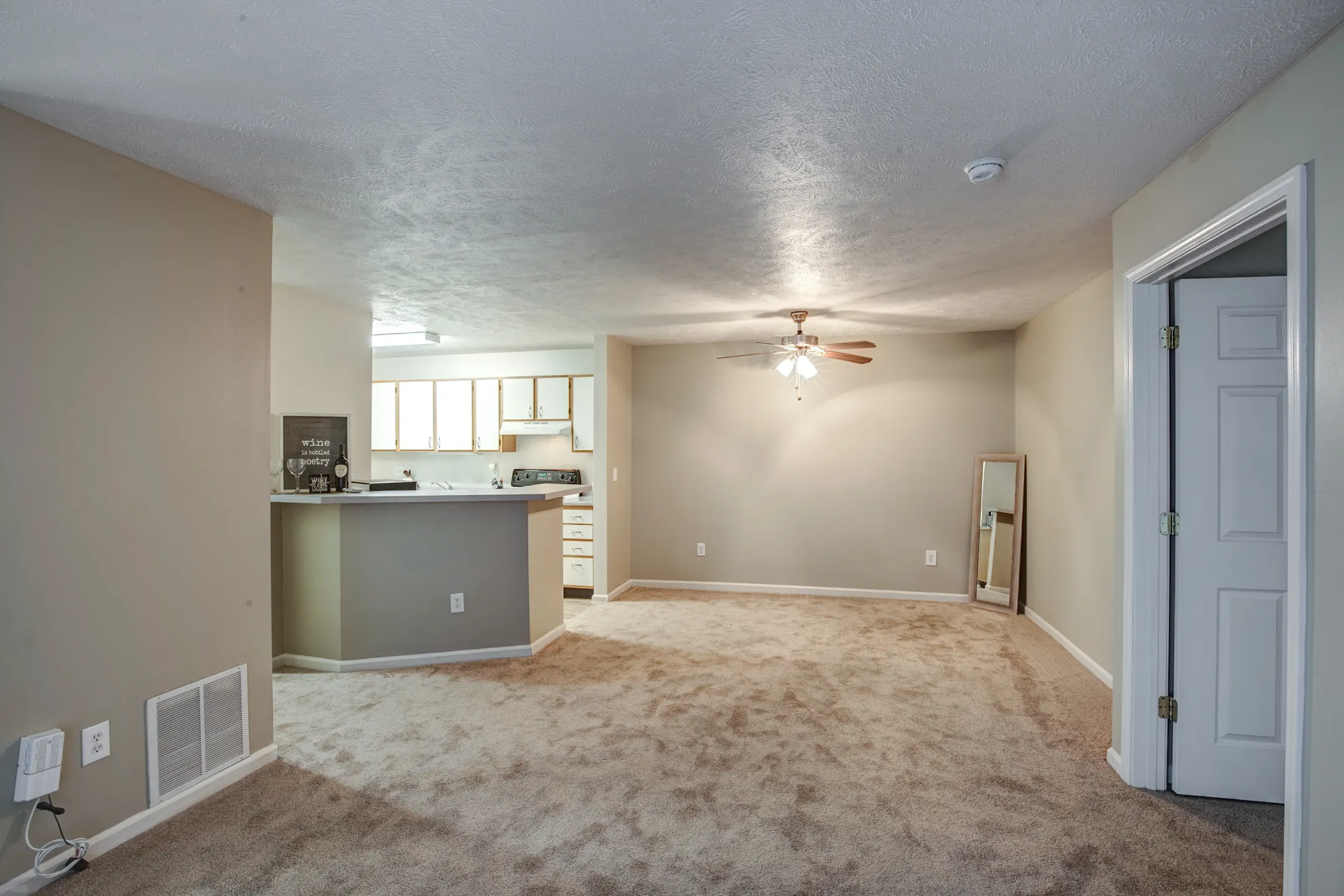 Spring Lake Apartments Granger, IN 46530